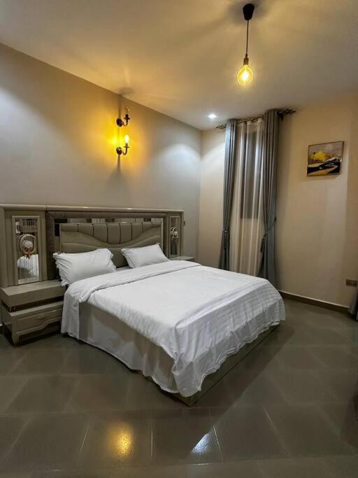 Cozy 1BR Apt in Kajjansi Airstrip Entebbe
