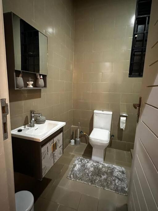 Cozy 1BR Apt in Kajjansi Airstrip Entebbe