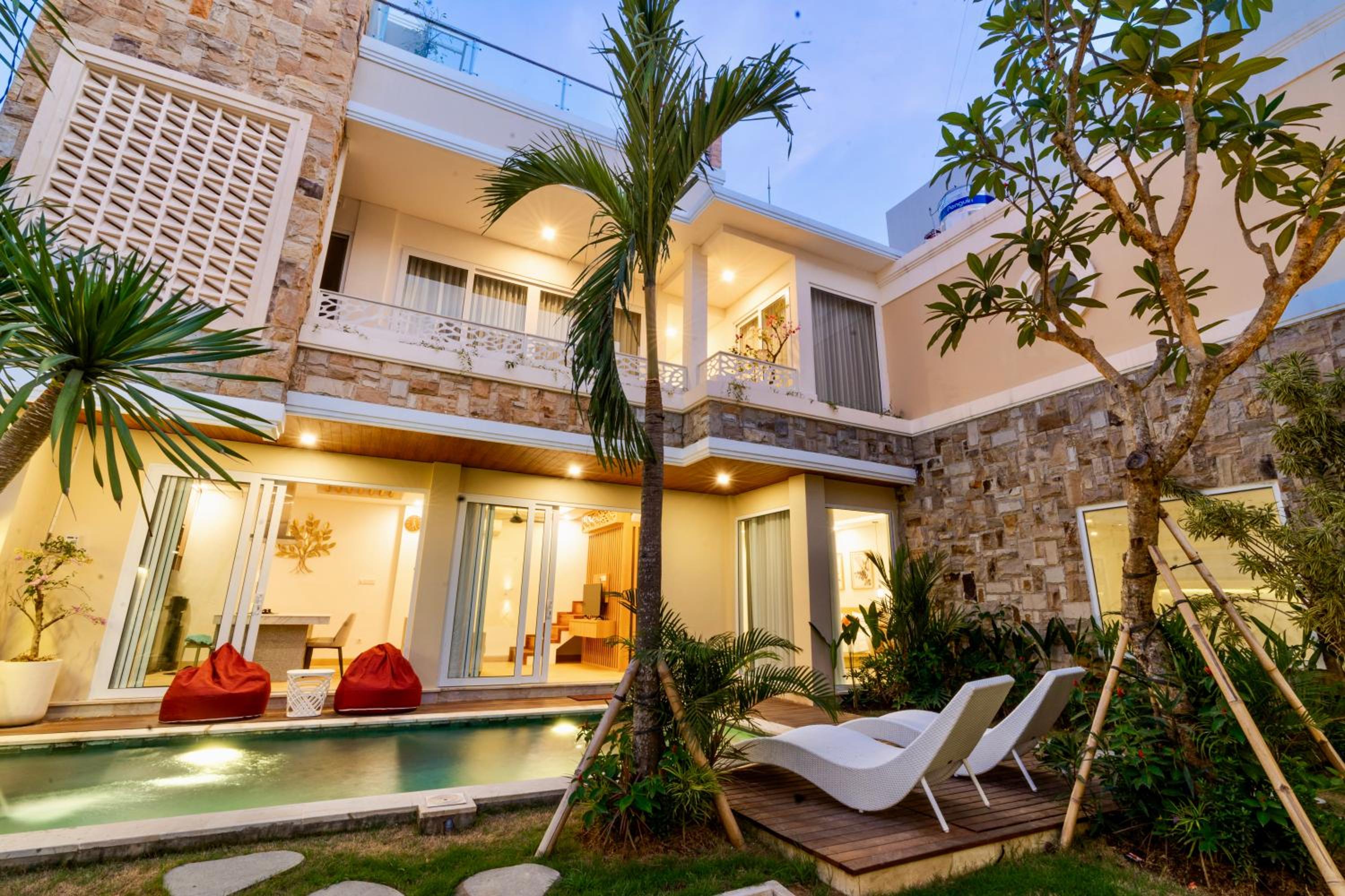 Le Marva Villa Unit A7 Tumbak Bayuh view 5