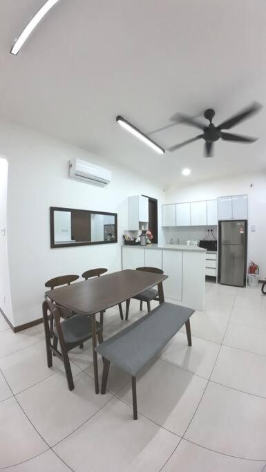 K Avenue Homestay photo 5