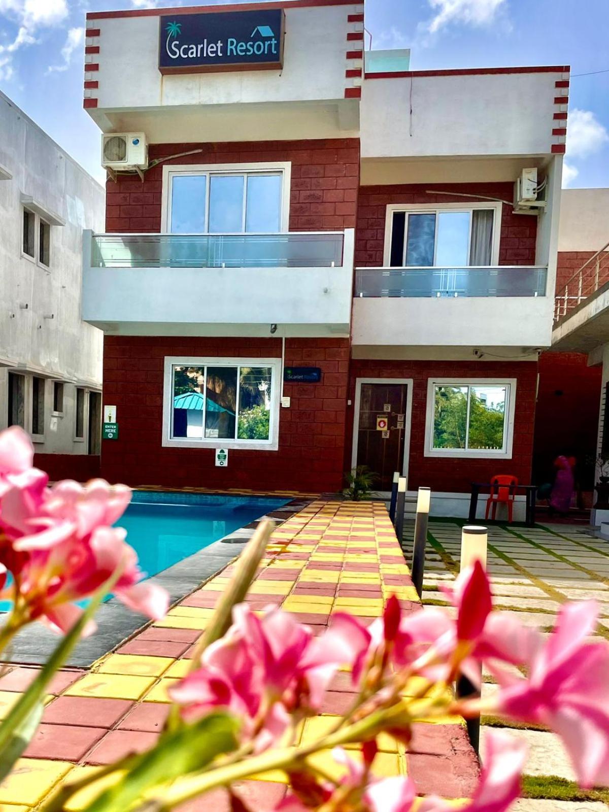 Scarlet Resort