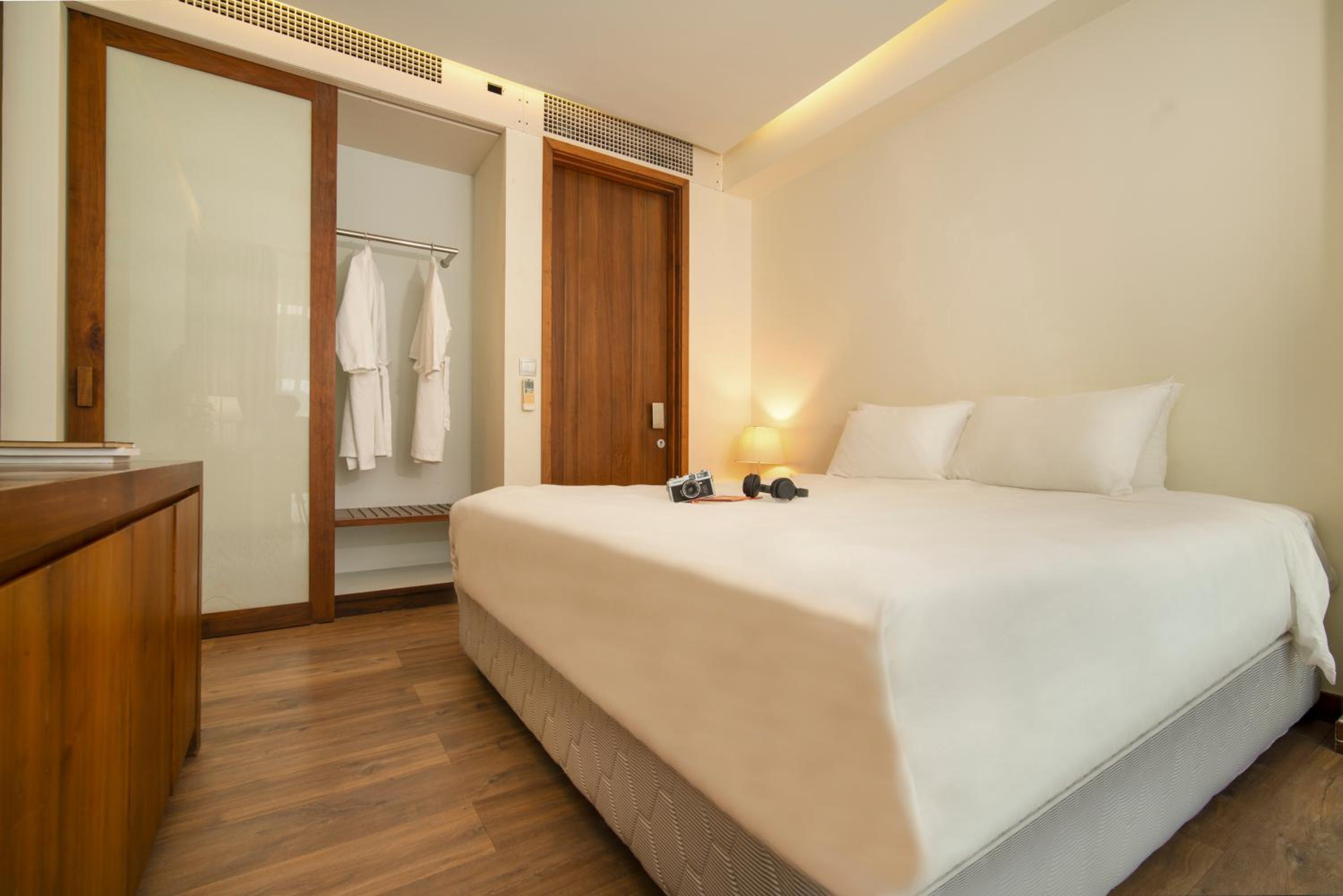 Luxury Apartment A La Carte 1805 view 2