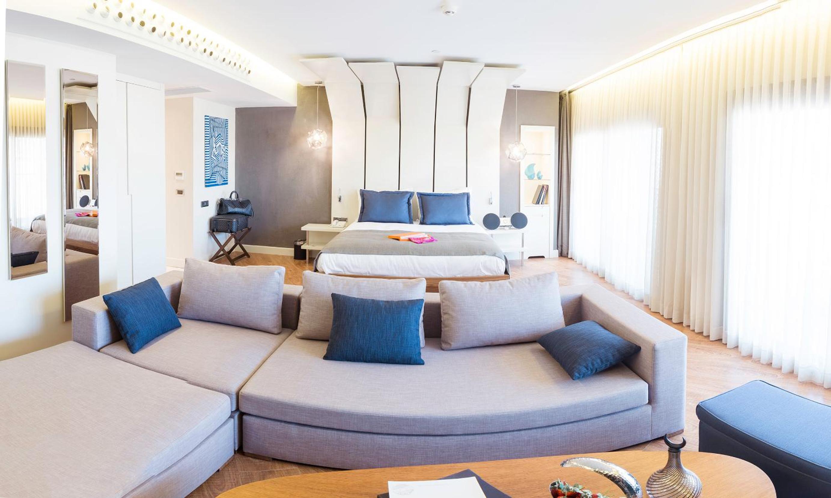 Maroon Otel Pera - Image 40