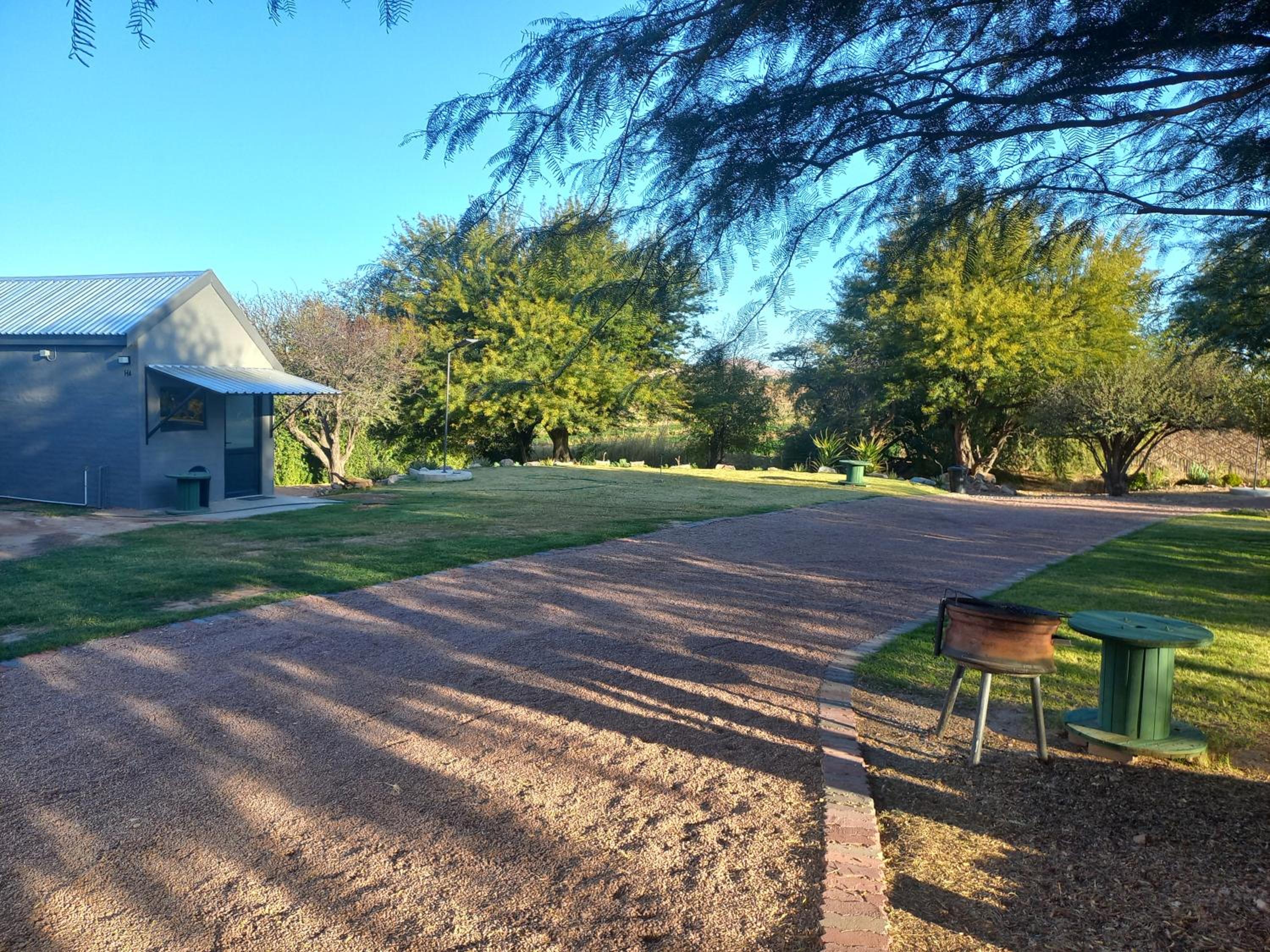 KAMBIKI FARM Camping