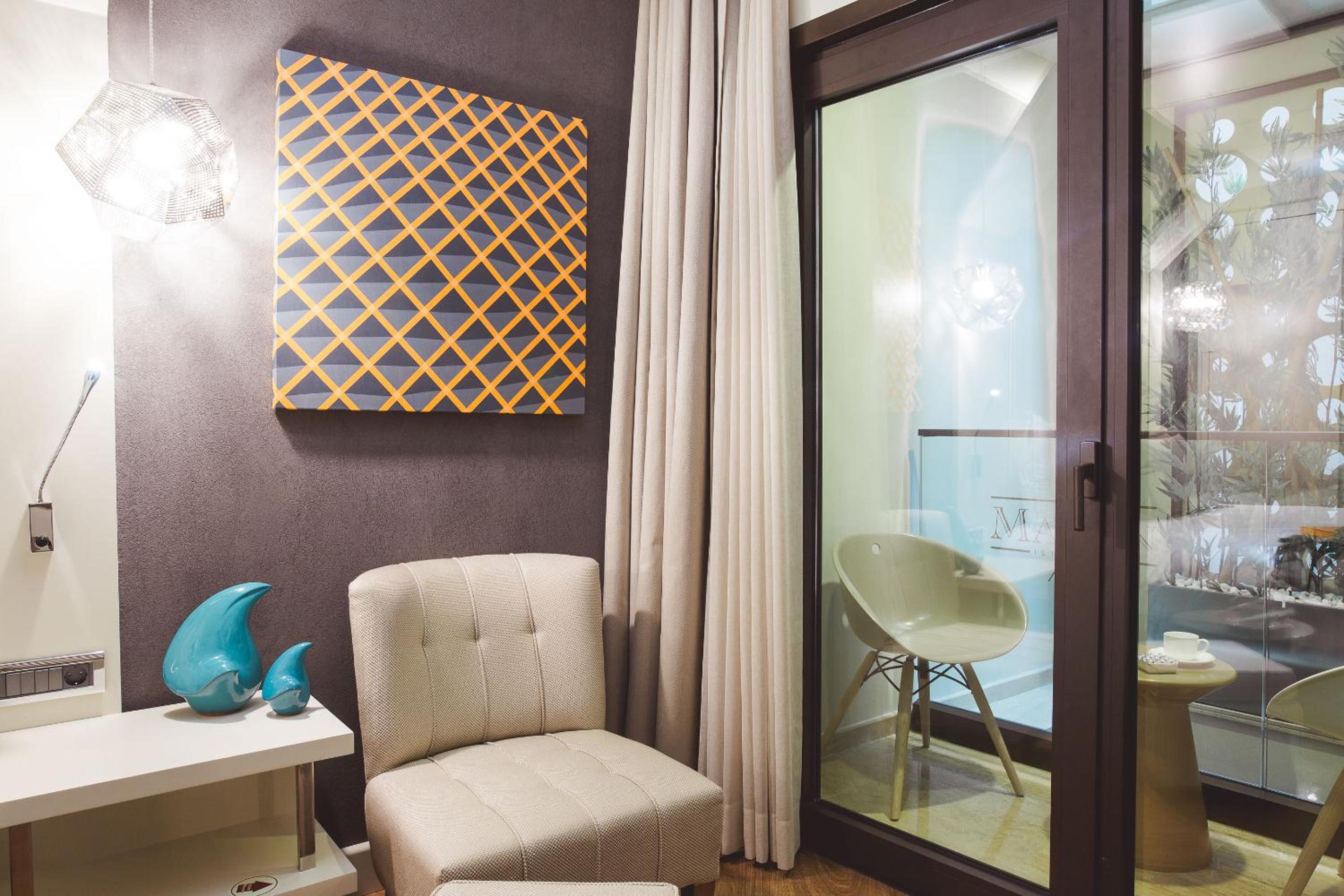 Maroon Otel Pera - Image 41