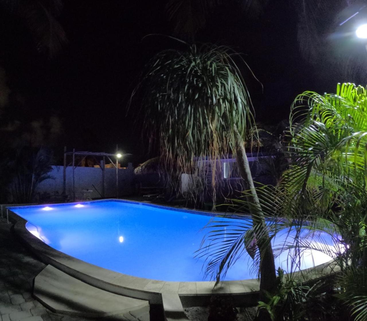 Casalina Garden 2 blocks to Palm Beach & Kitesurfing school