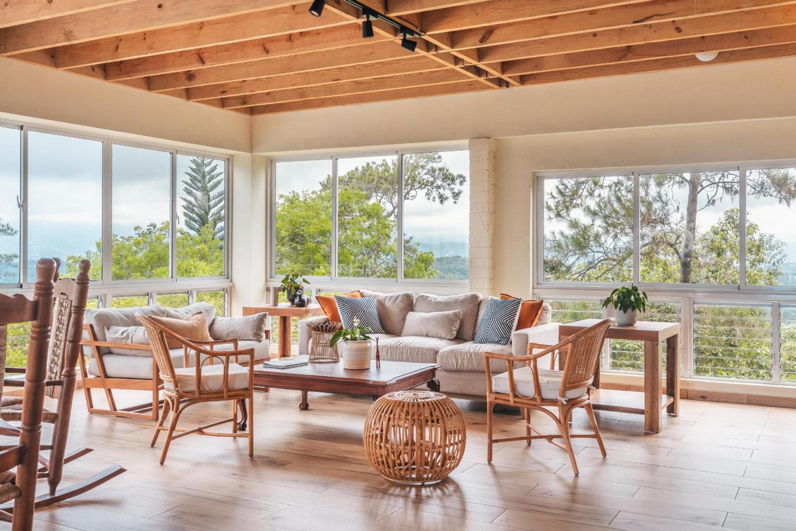 Majestic villa with stunning views in Jarabacoa