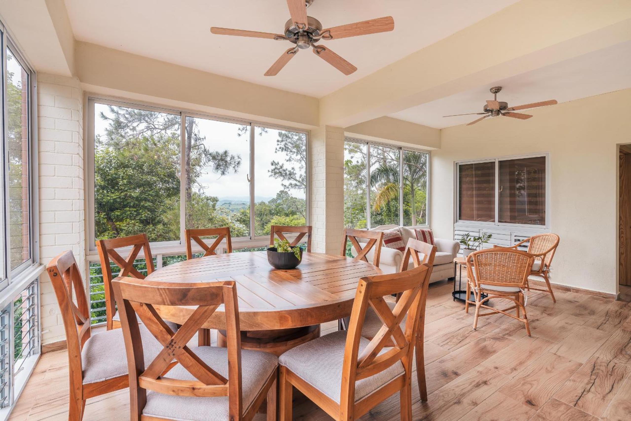 Majestic villa with stunning views in Jarabacoa