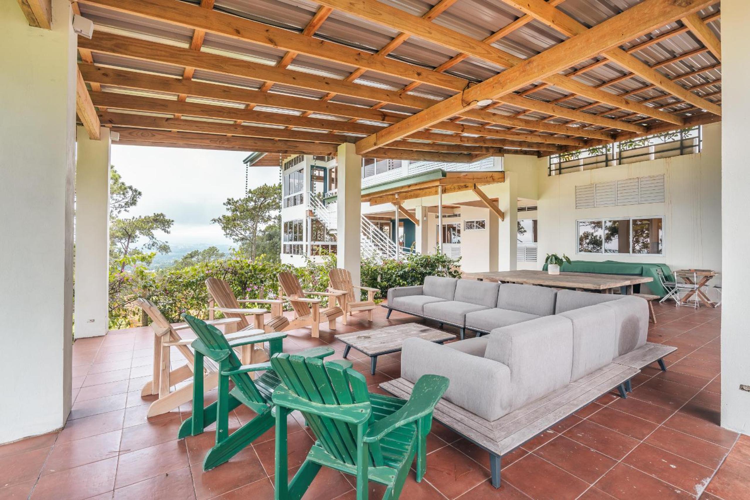 Majestic villa with stunning views in Jarabacoa