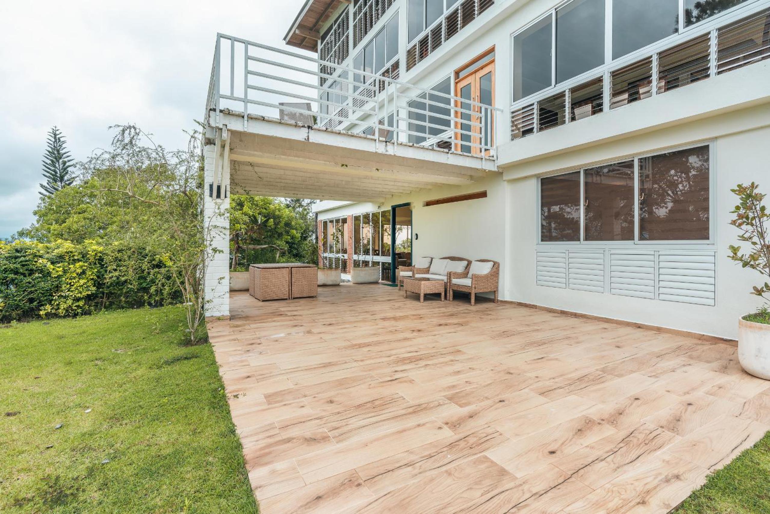 Majestic villa with stunning views in Jarabacoa