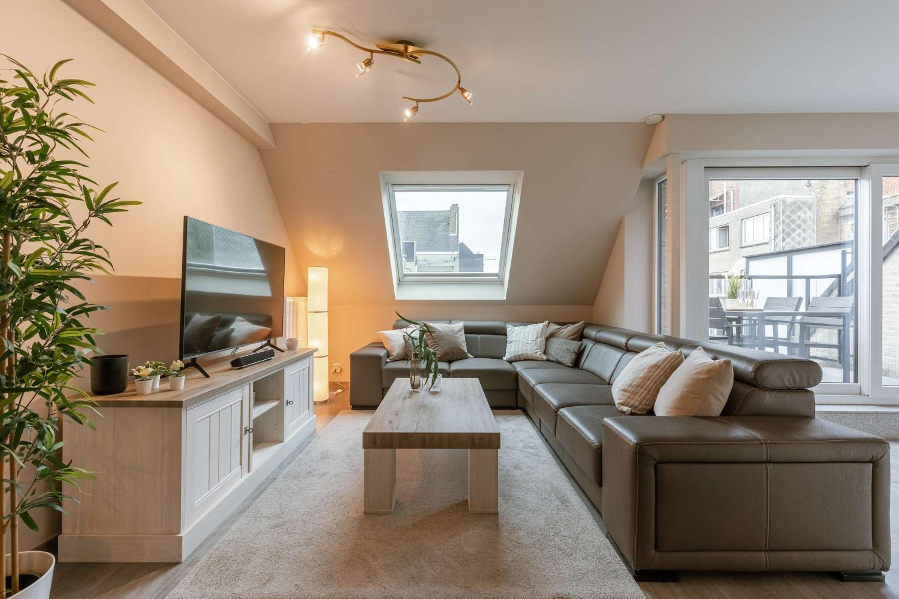 Huswell - Spacious 3-bedroom apartment in Oostende