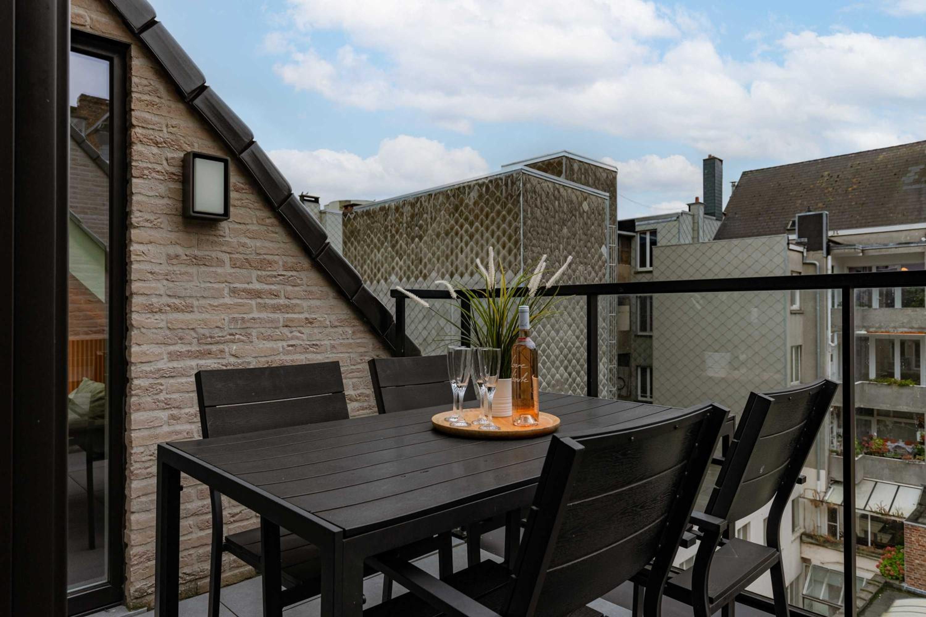 Huswell - Spacious 3-bedroom apartment in Oostende