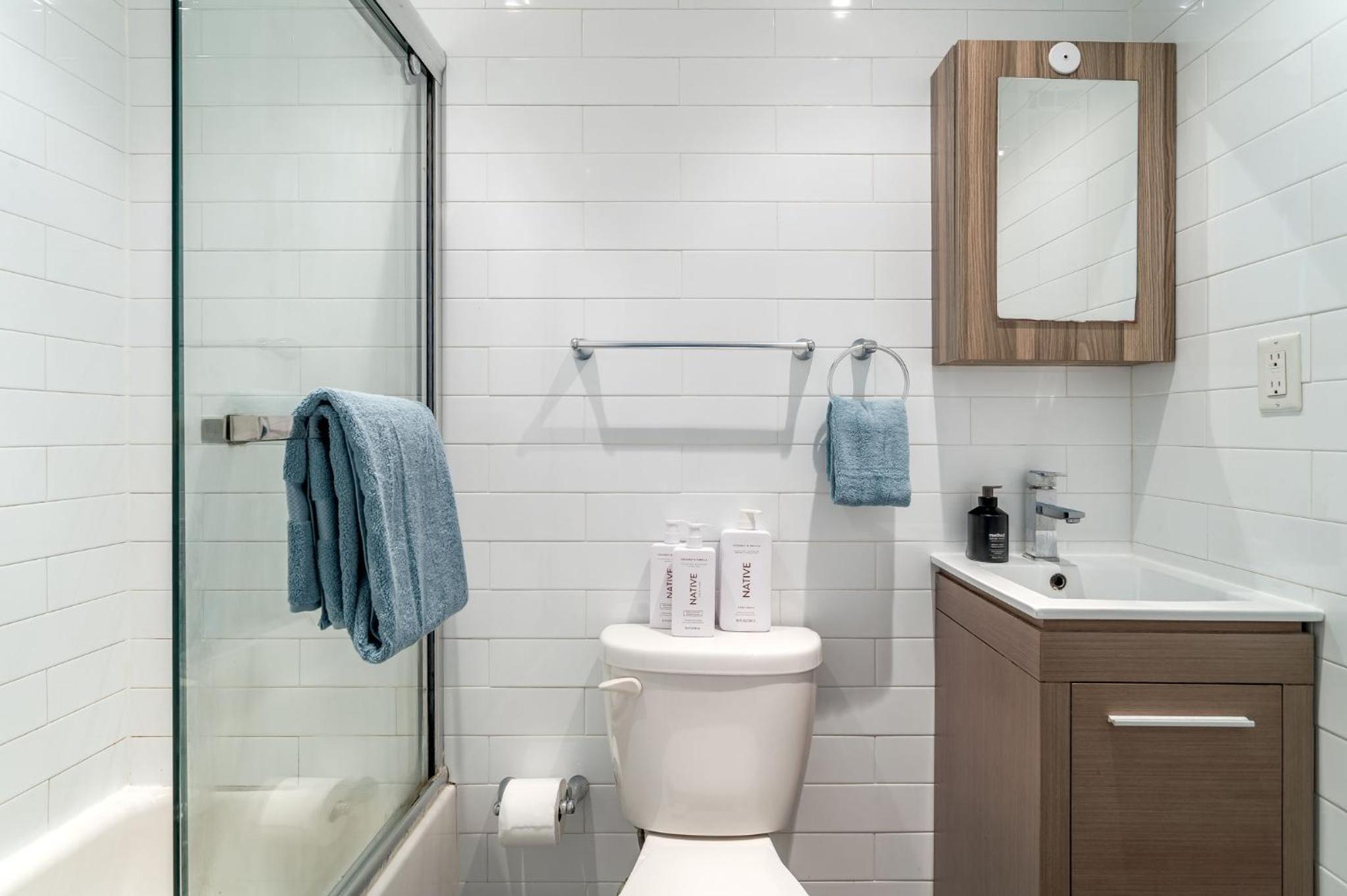 Elegant Chelsea Stay with 3BR 2BA near The High Line