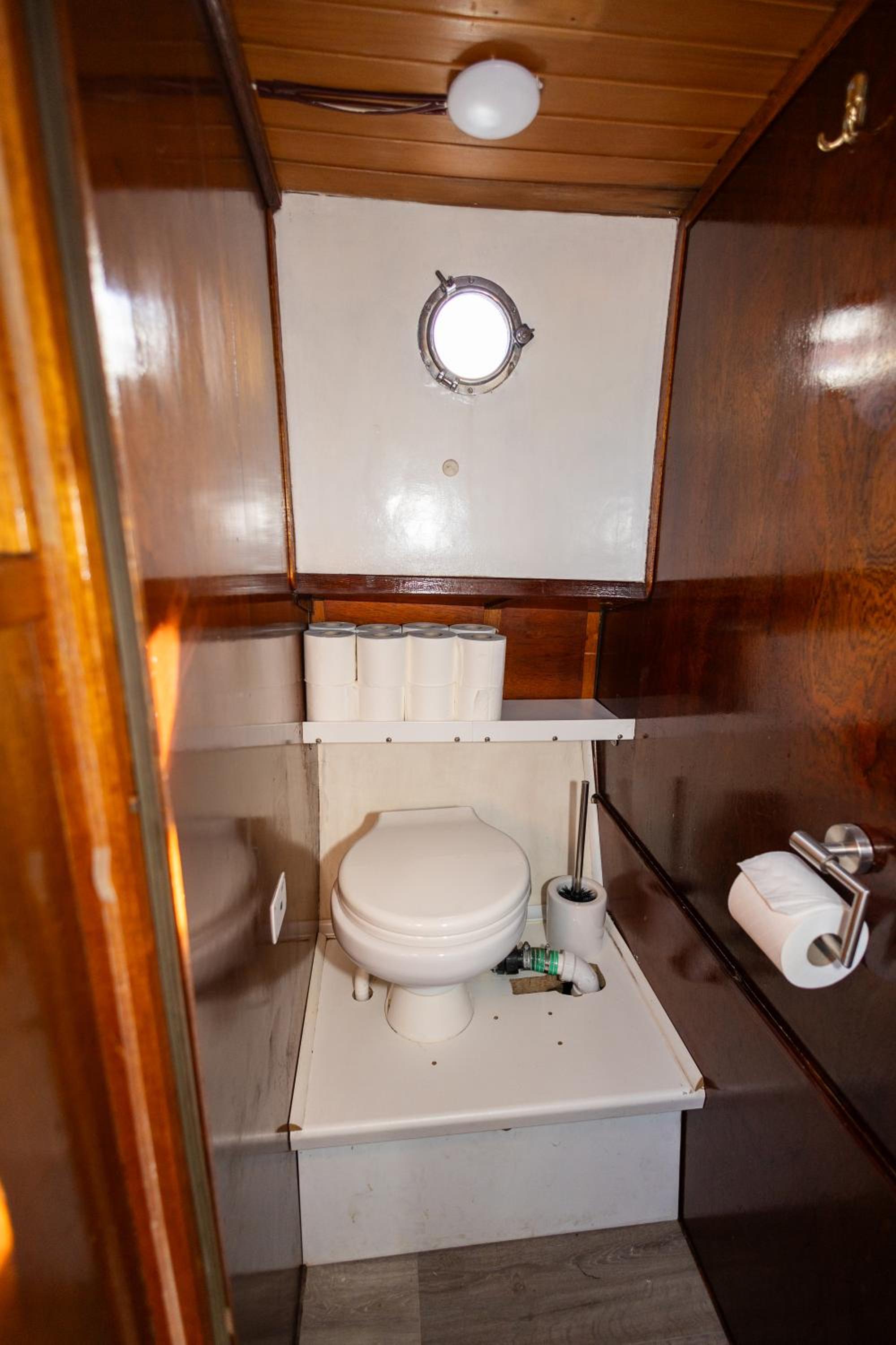 Authentic Charm Aboard The Serenity In Amsterdam