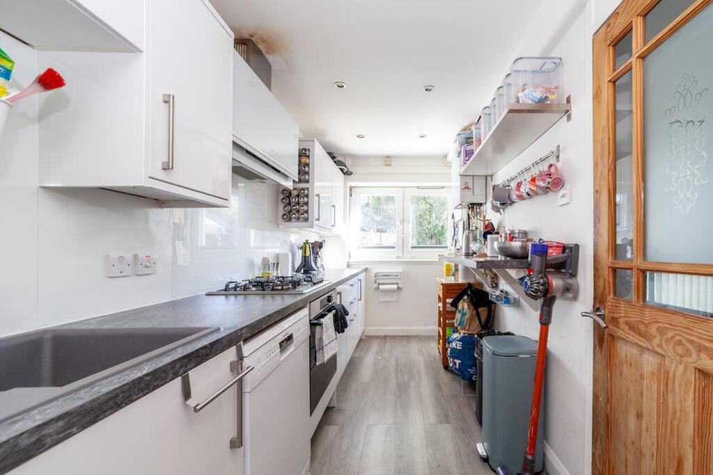 Chic and Cozy 3-Bed Flat near Kings Cross