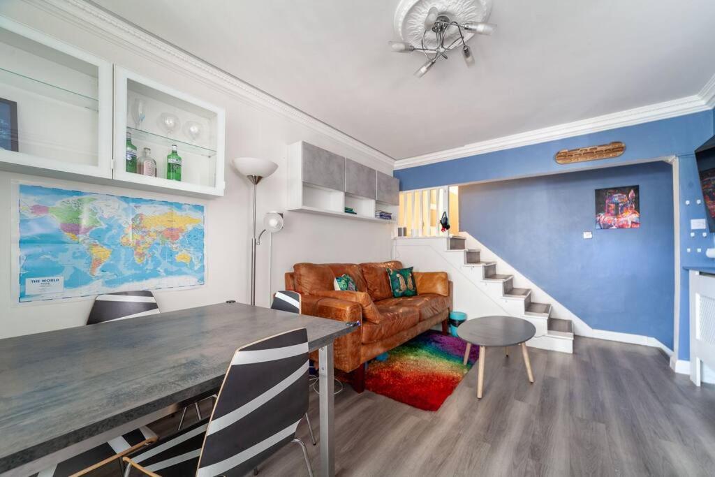 Chic and Cozy 3-Bed Flat near Kings Cross