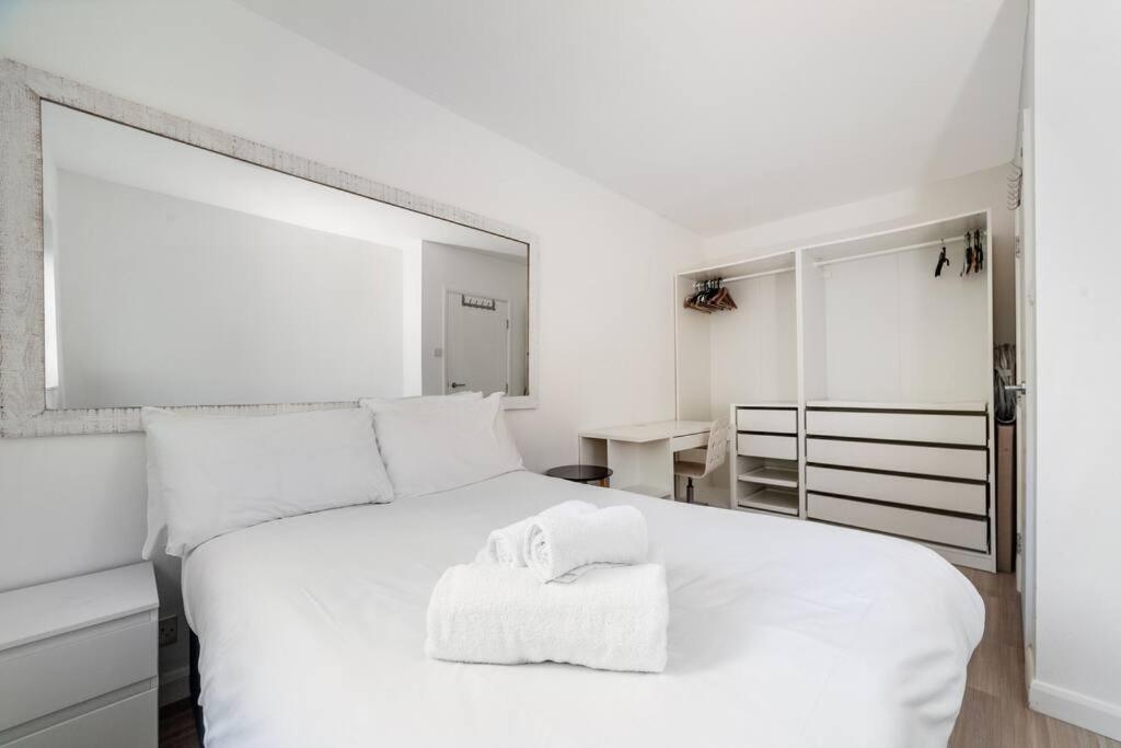 Chic and Cozy 3-Bed Flat near Kings Cross
