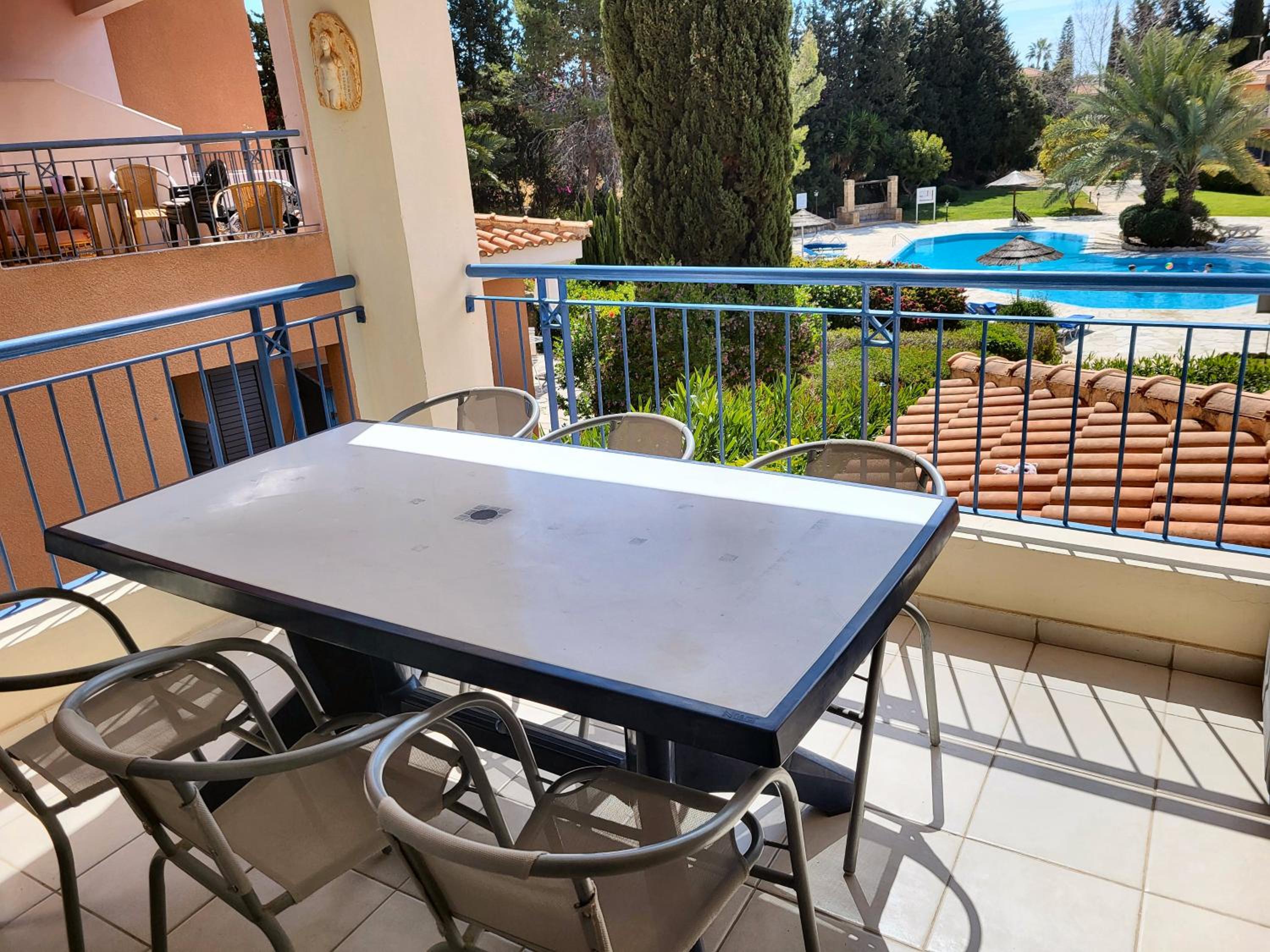 Award-winning 3-bedroom apartment near beach
