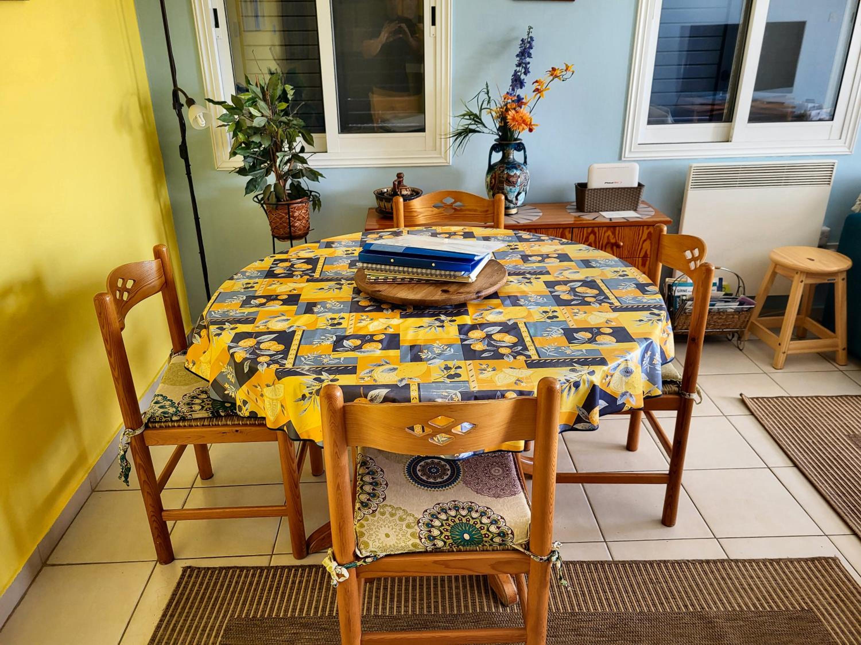 Award-winning 3-bedroom apartment near beach