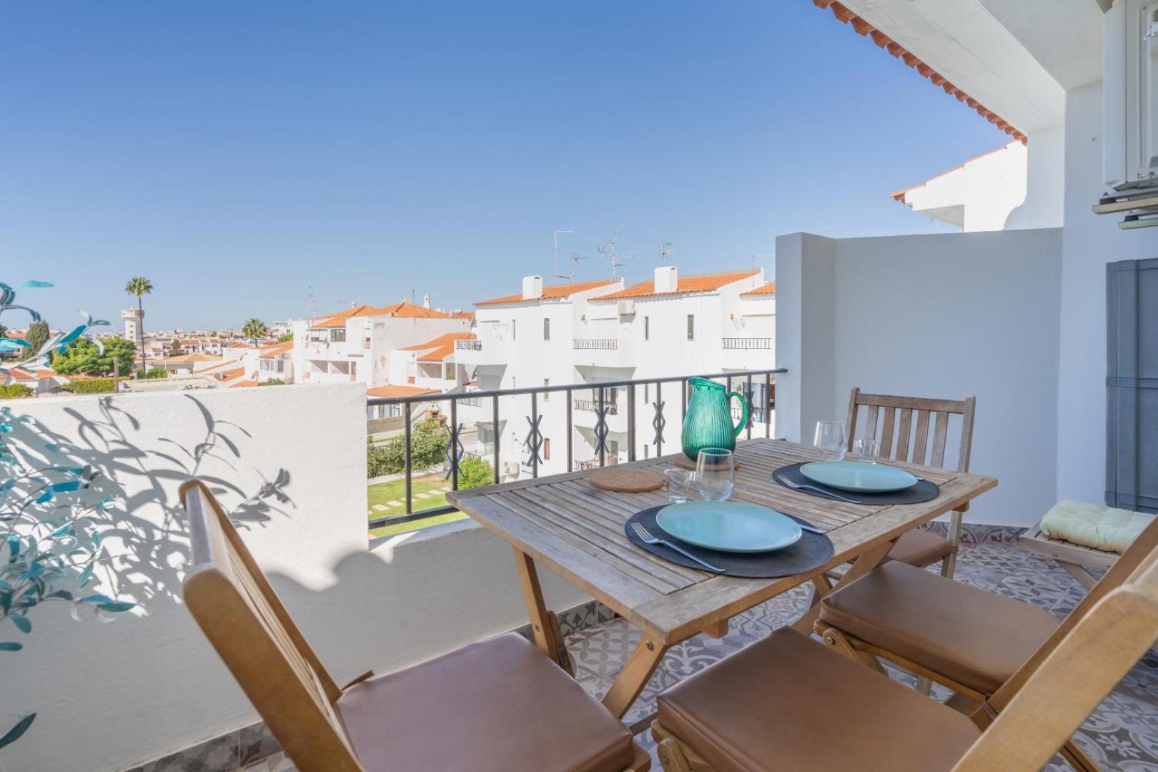 Beco do Sol, Albufeira view 5