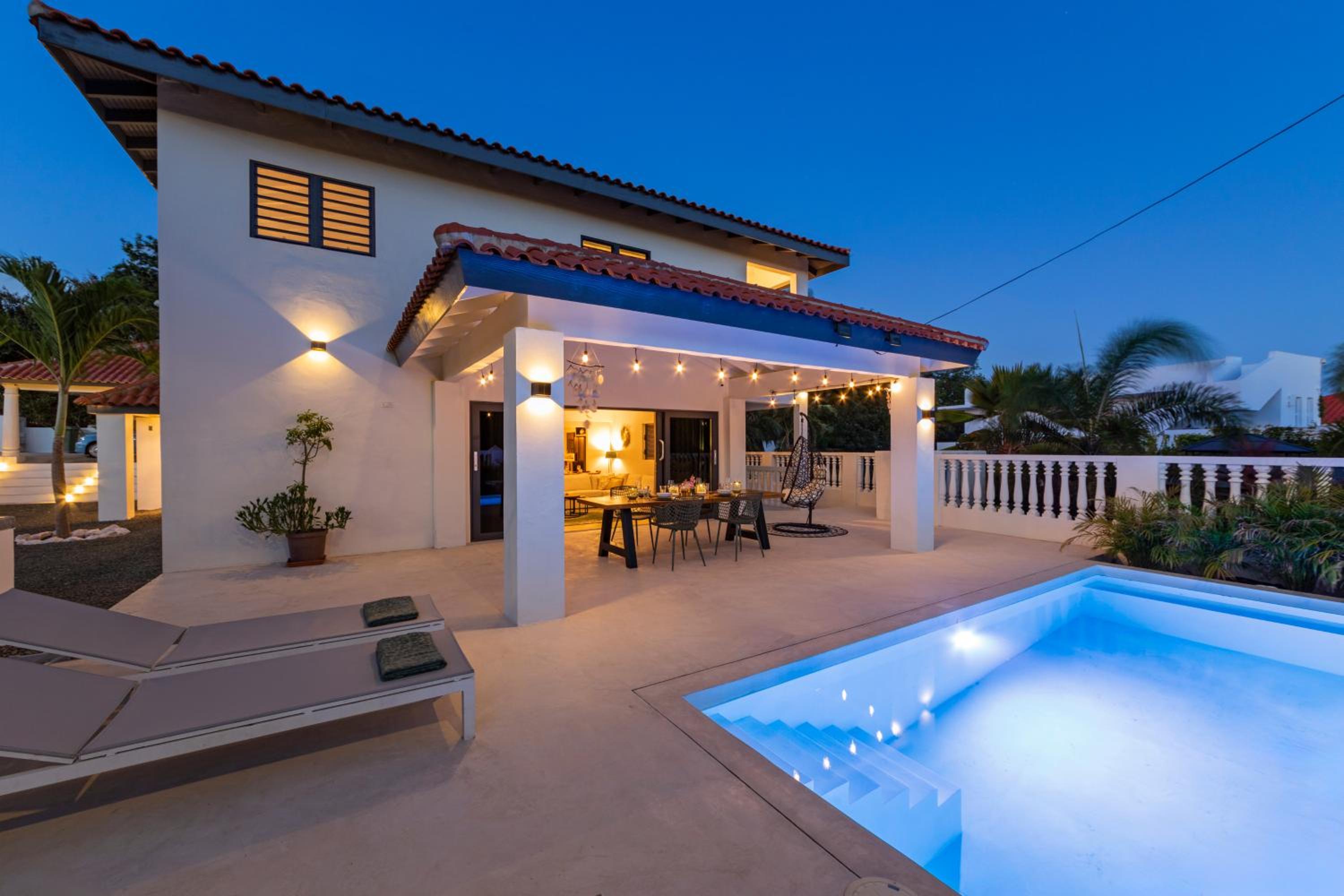 La Casa Blanca Curaçao
