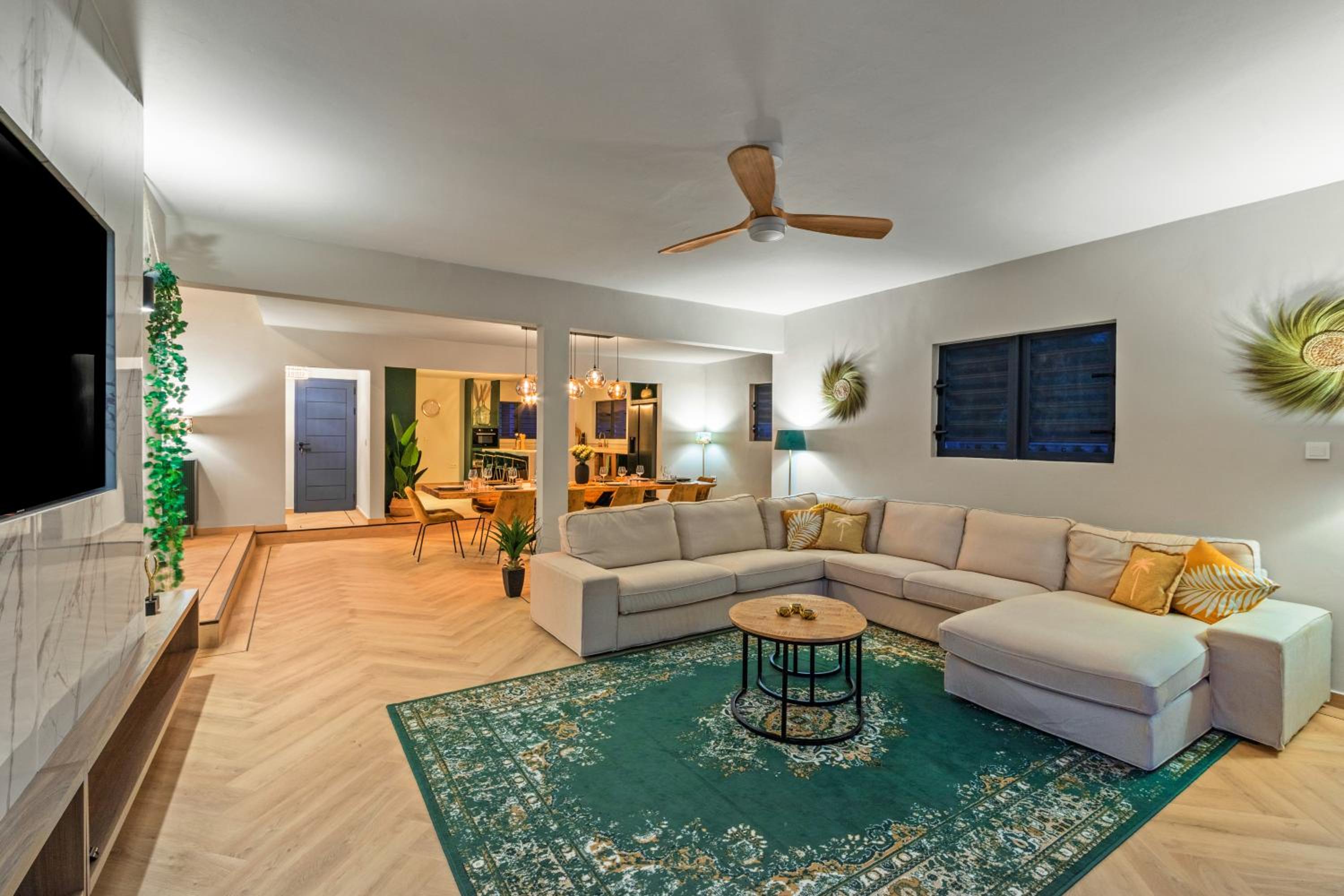 La Casa Blanca Curaçao