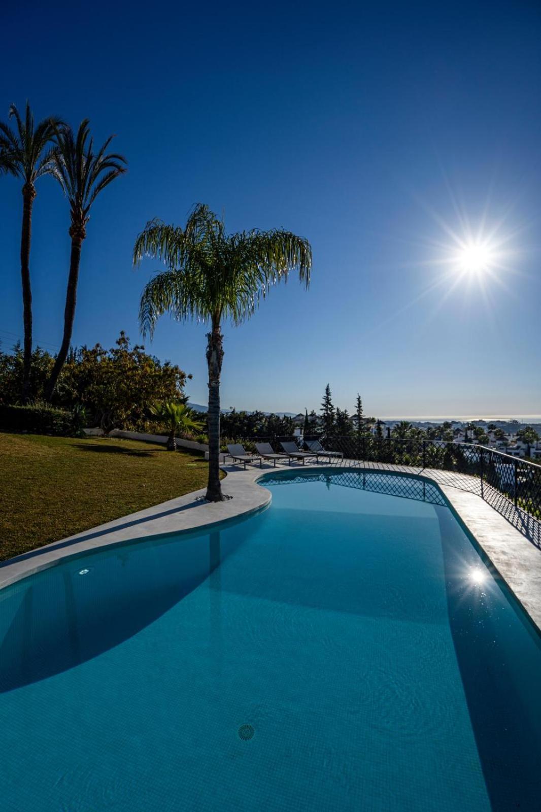 Villa de Luxe avec Vue Époustouflante