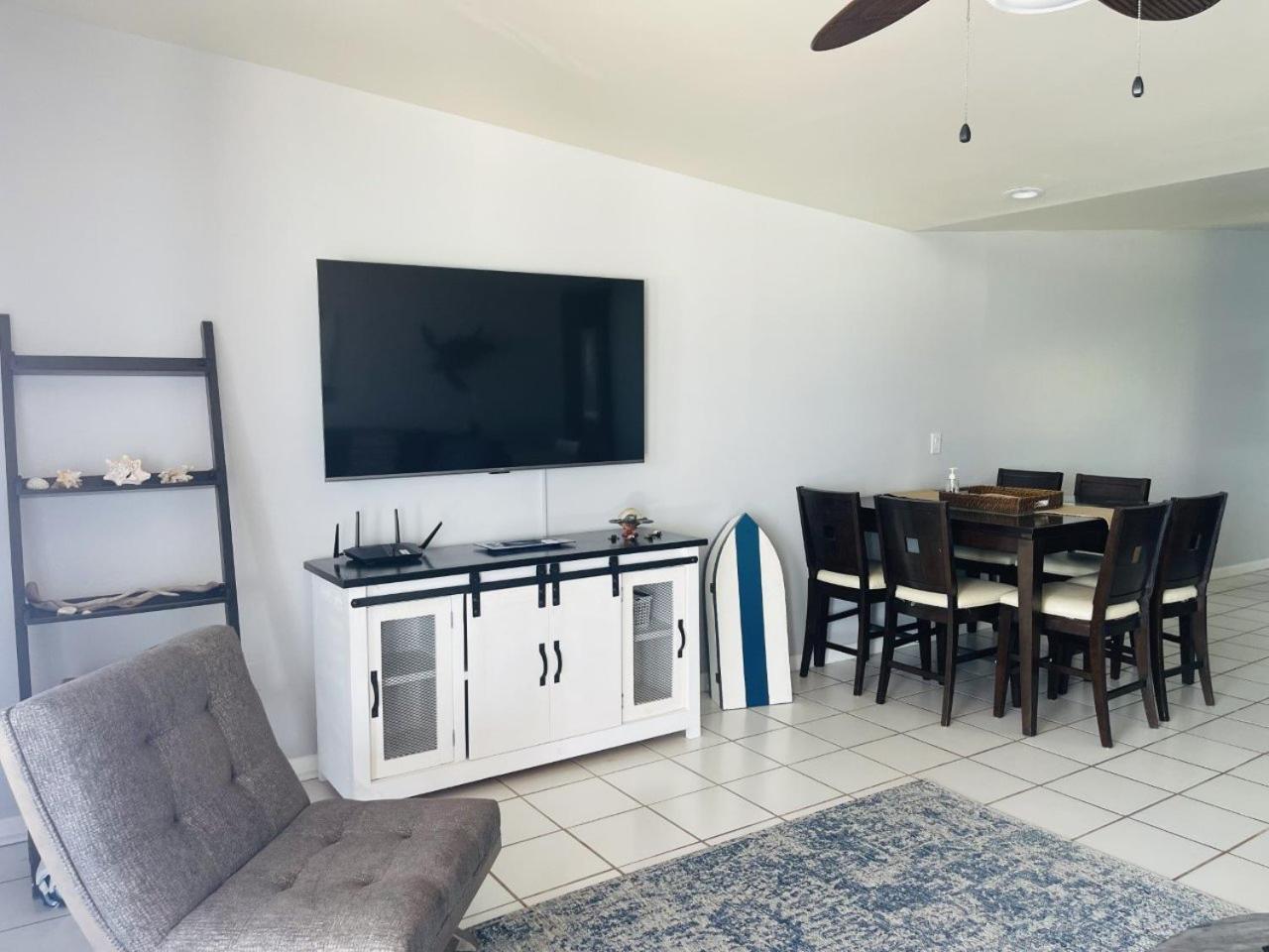Relax unwind from every day life and take in the peaceful tranquility views of the Caribbean Sea