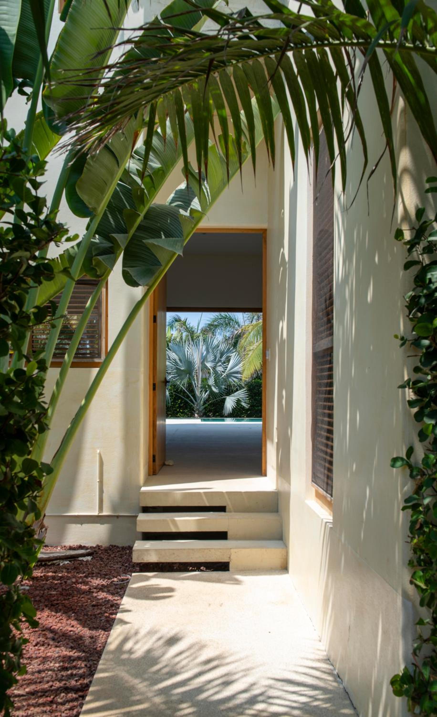 Casa Xee - La Flia Beach House Luxury view 4
