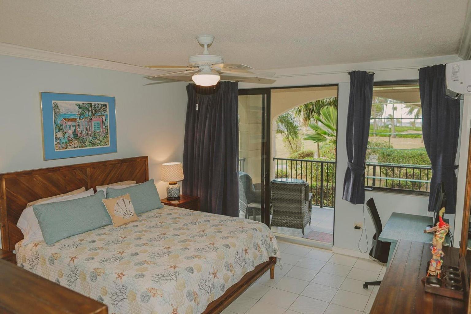 Welcome to Merry Mermaid Steps from the Caribbean Sea One level 2-bedroom 2-bathroom view 2
