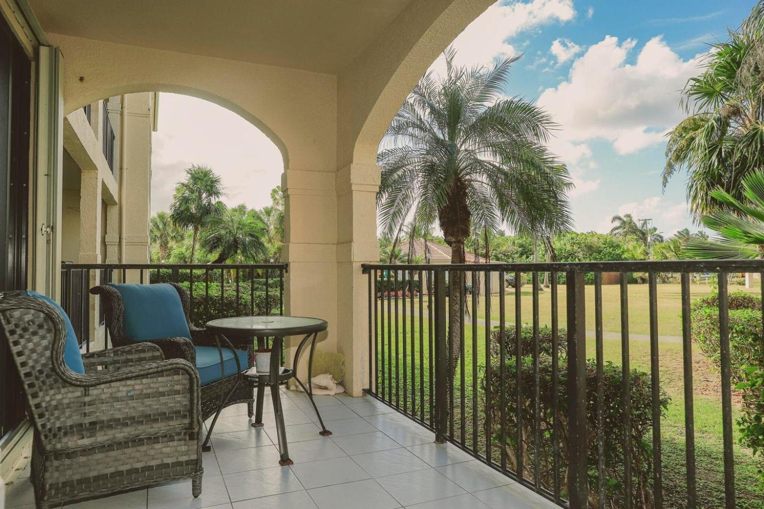 Welcome to Merry Mermaid Steps from the Caribbean Sea One level 2-bedroom 2-bathroom view 3