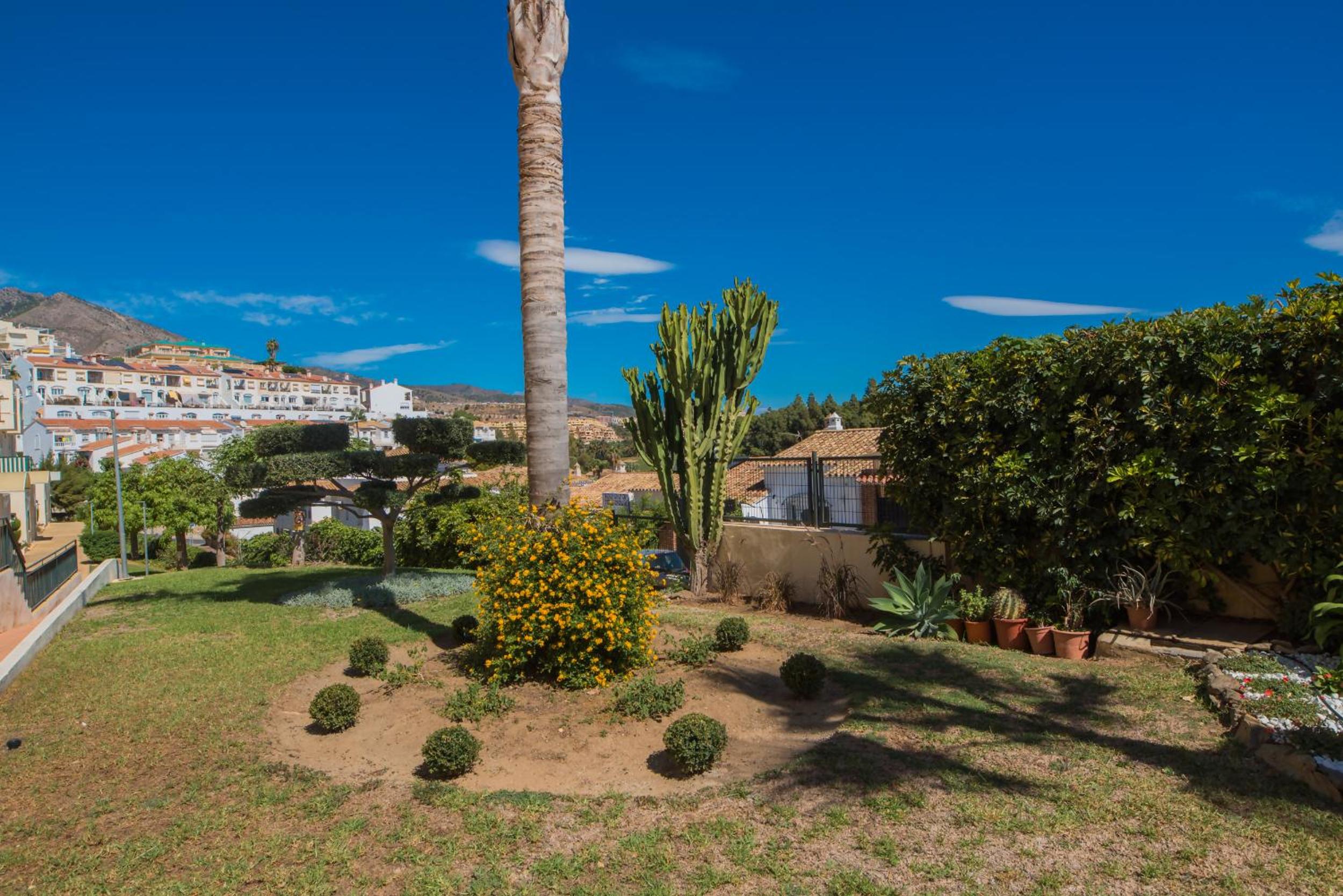 Benalmadena Vista al marParking Piscina