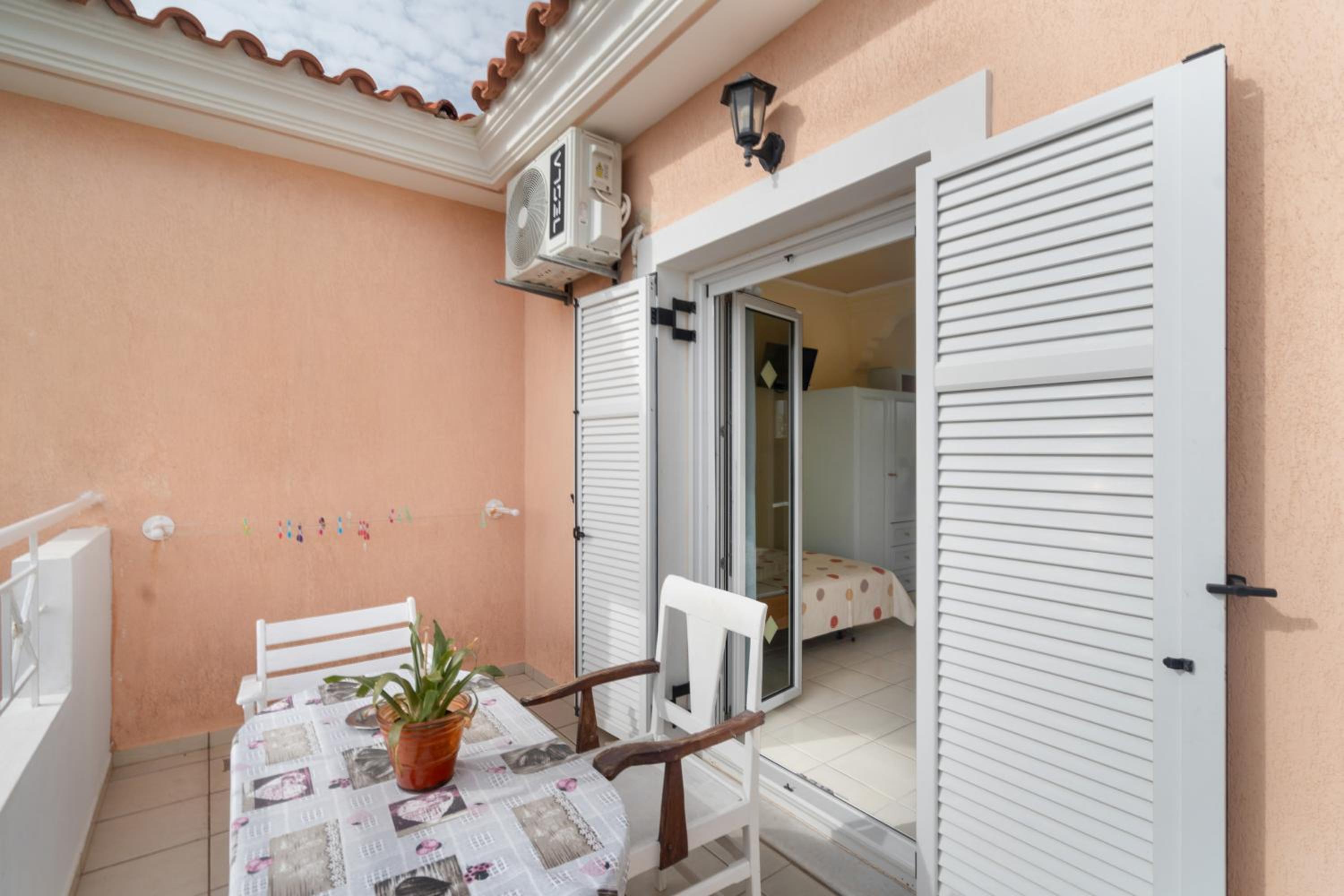 Helena Inn Kefalonia