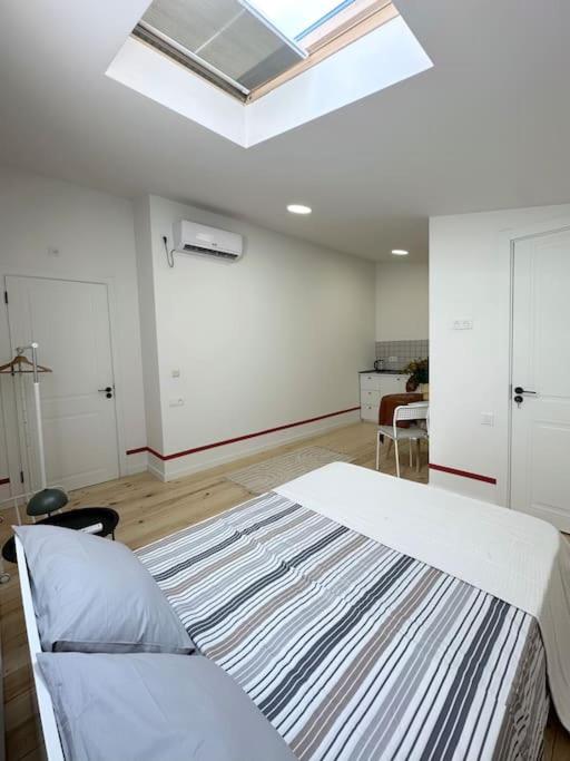 A tiny apartment on Orbeliani Square -Red line view 2