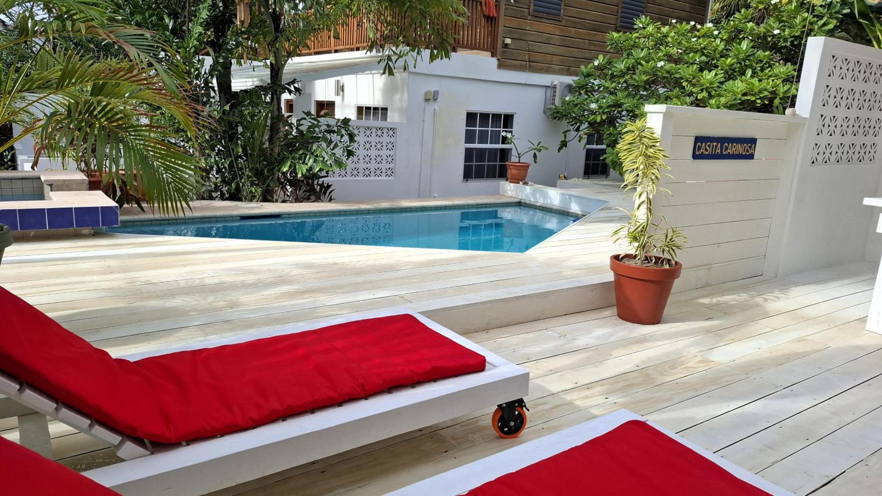 Amanda's Place Casita Carinosa - pool and tropical garden