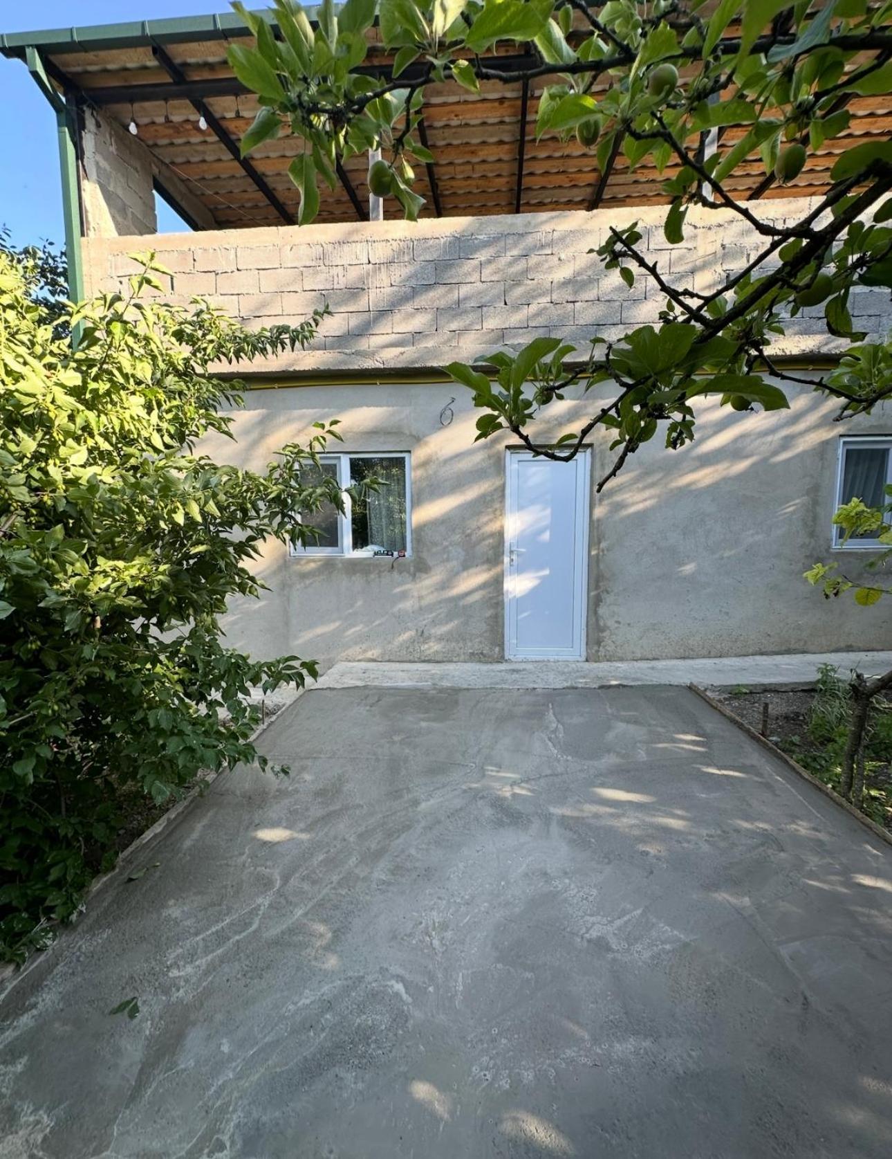 Apartment in Tabakhmela