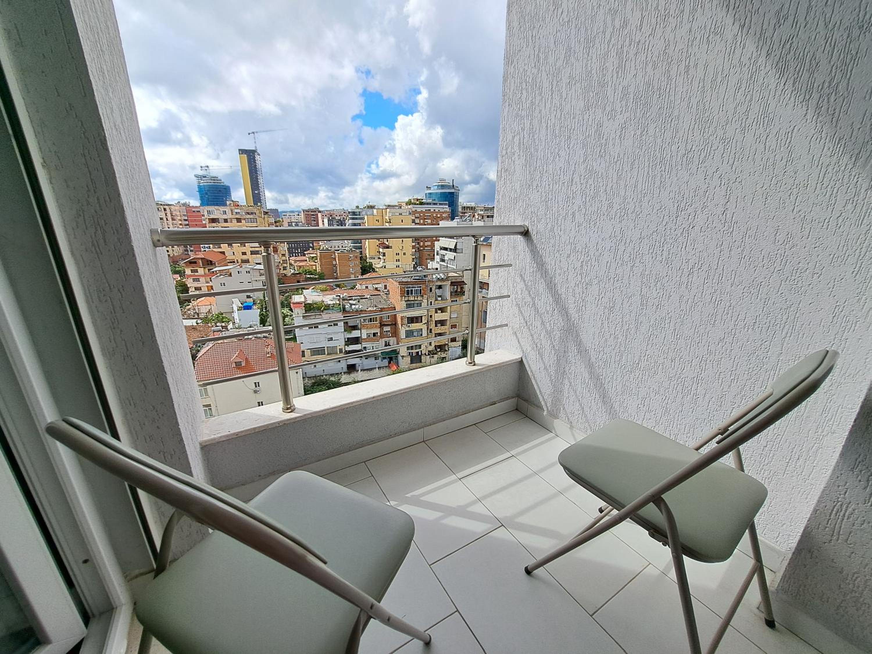 Pazari Luxury Central Apartment