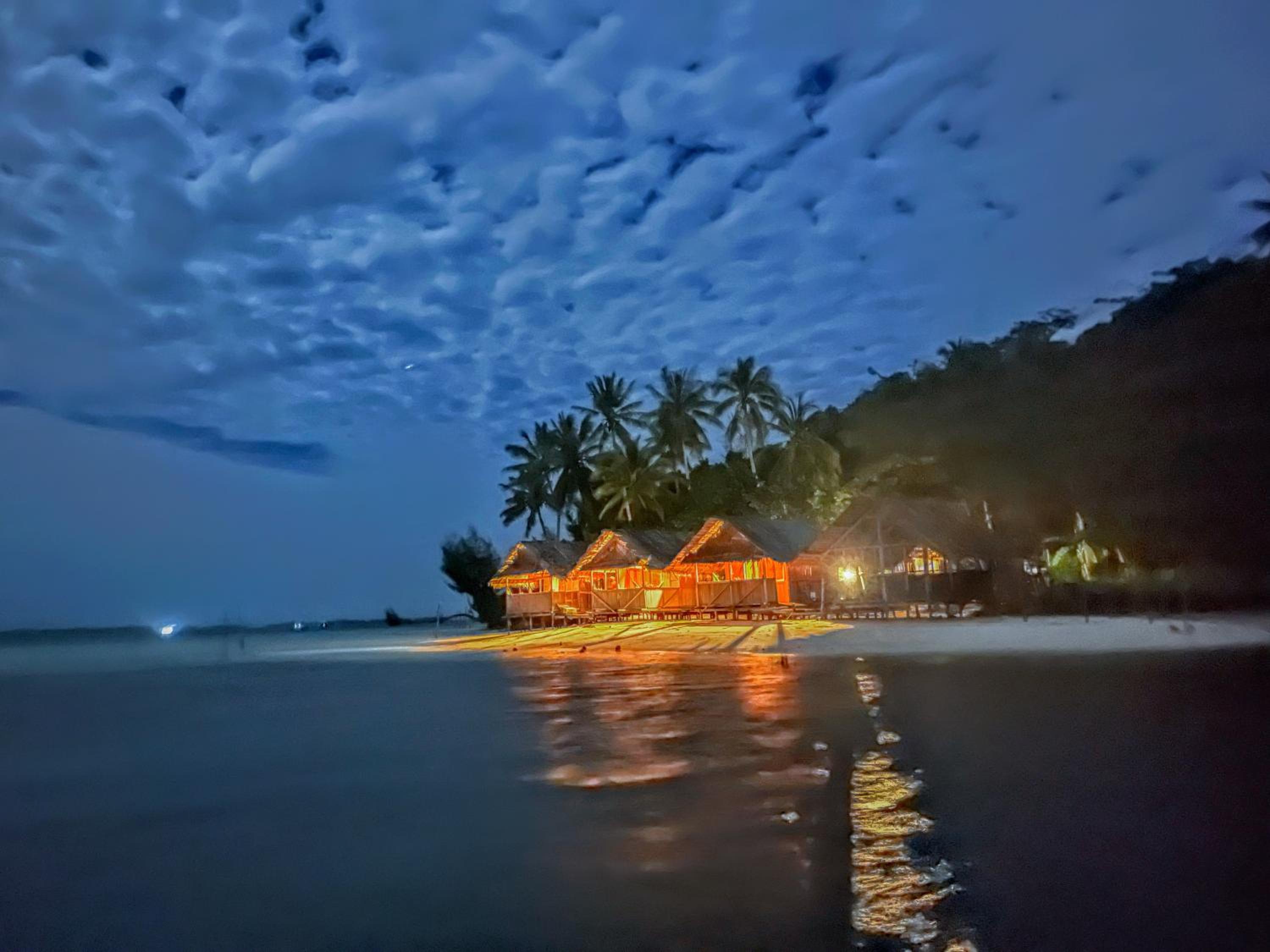 Tamaku homestay privat island