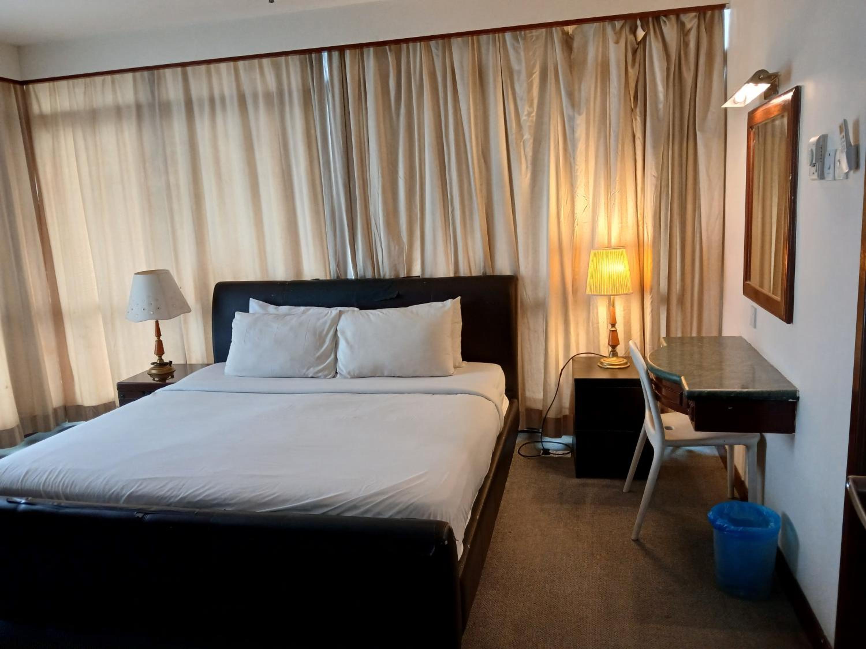 Gorgeous service suite at Imbi