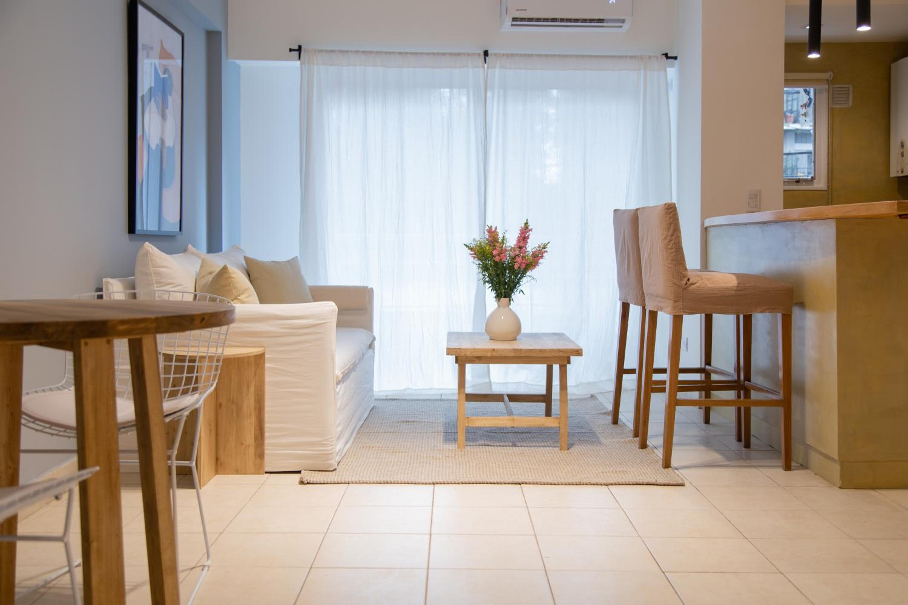 Begonia Beautiful Apartment
