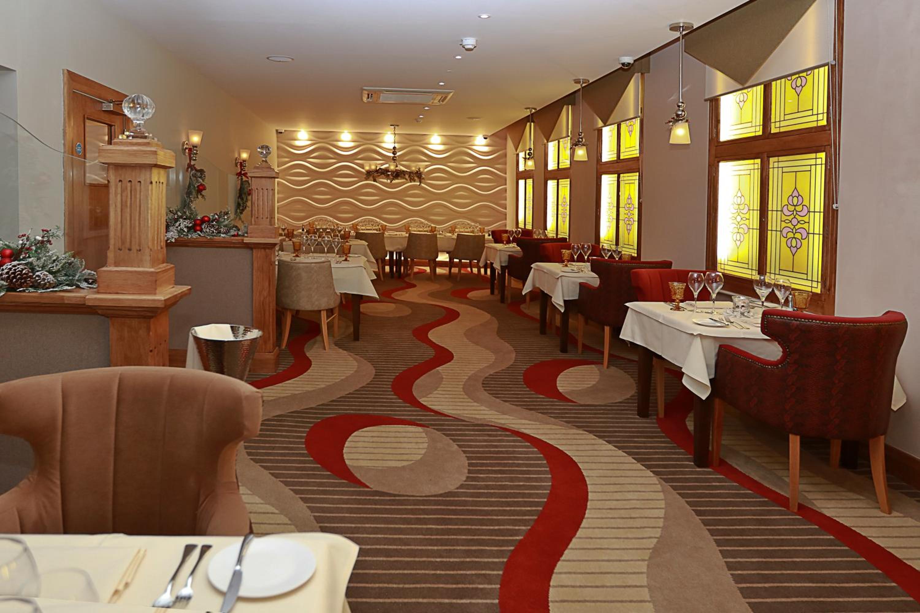 Prom Hotel
