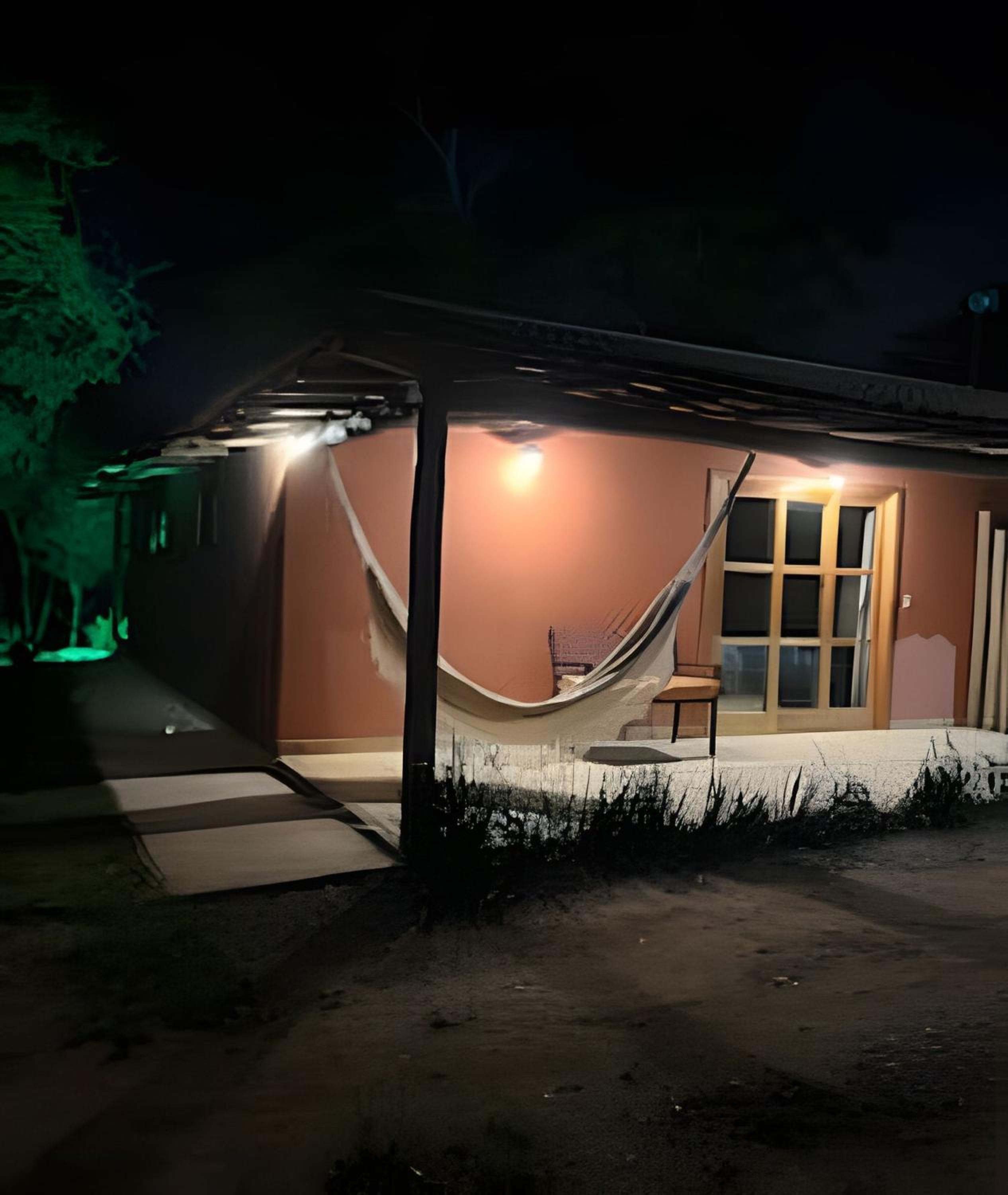 Chalé Família Battistini 4 em frente a Festa do Morango ! Com ofurô!