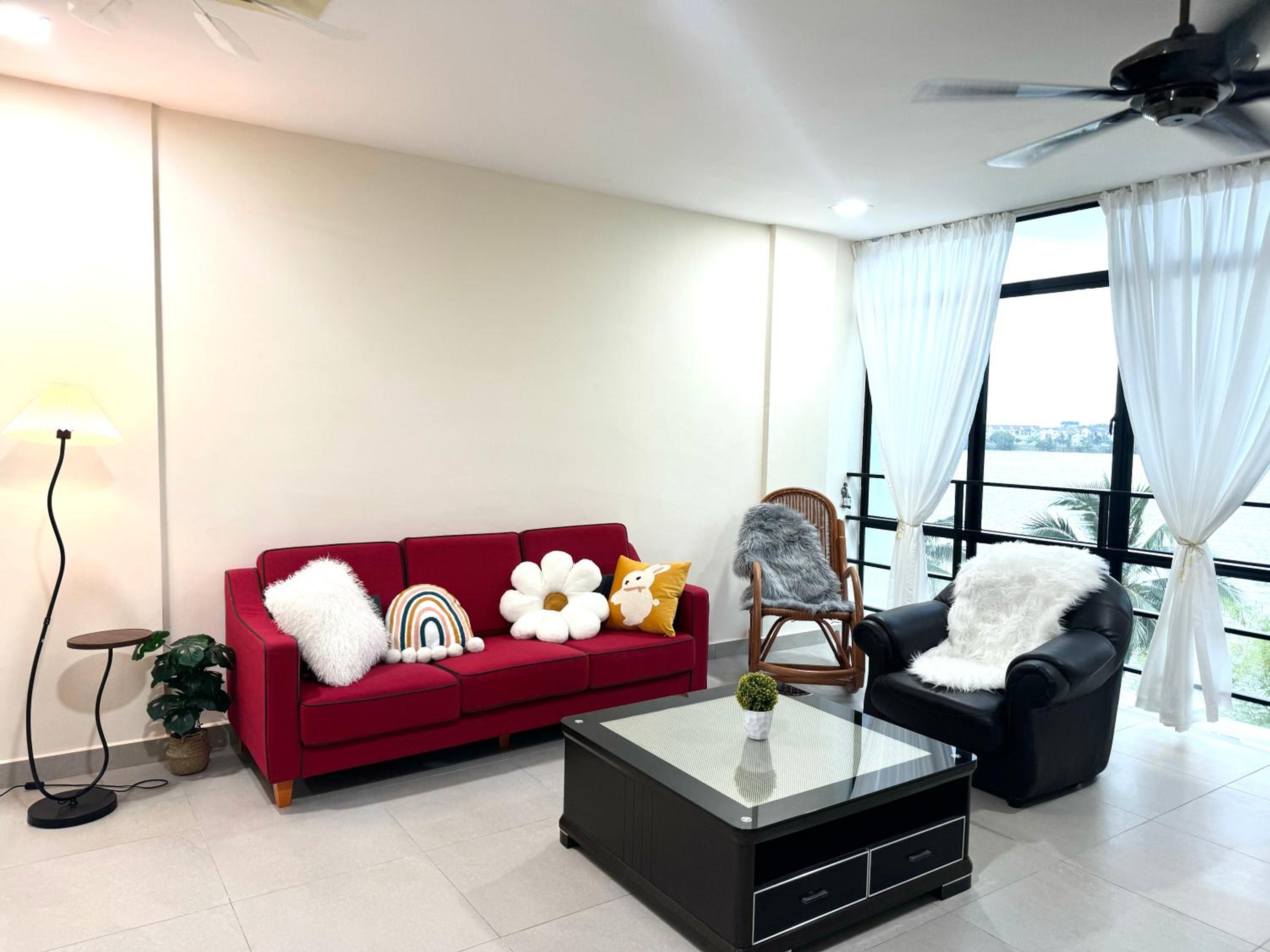 Santorini Msia Sunset Lakeview TownVilla Retreat 5BR 13pax
