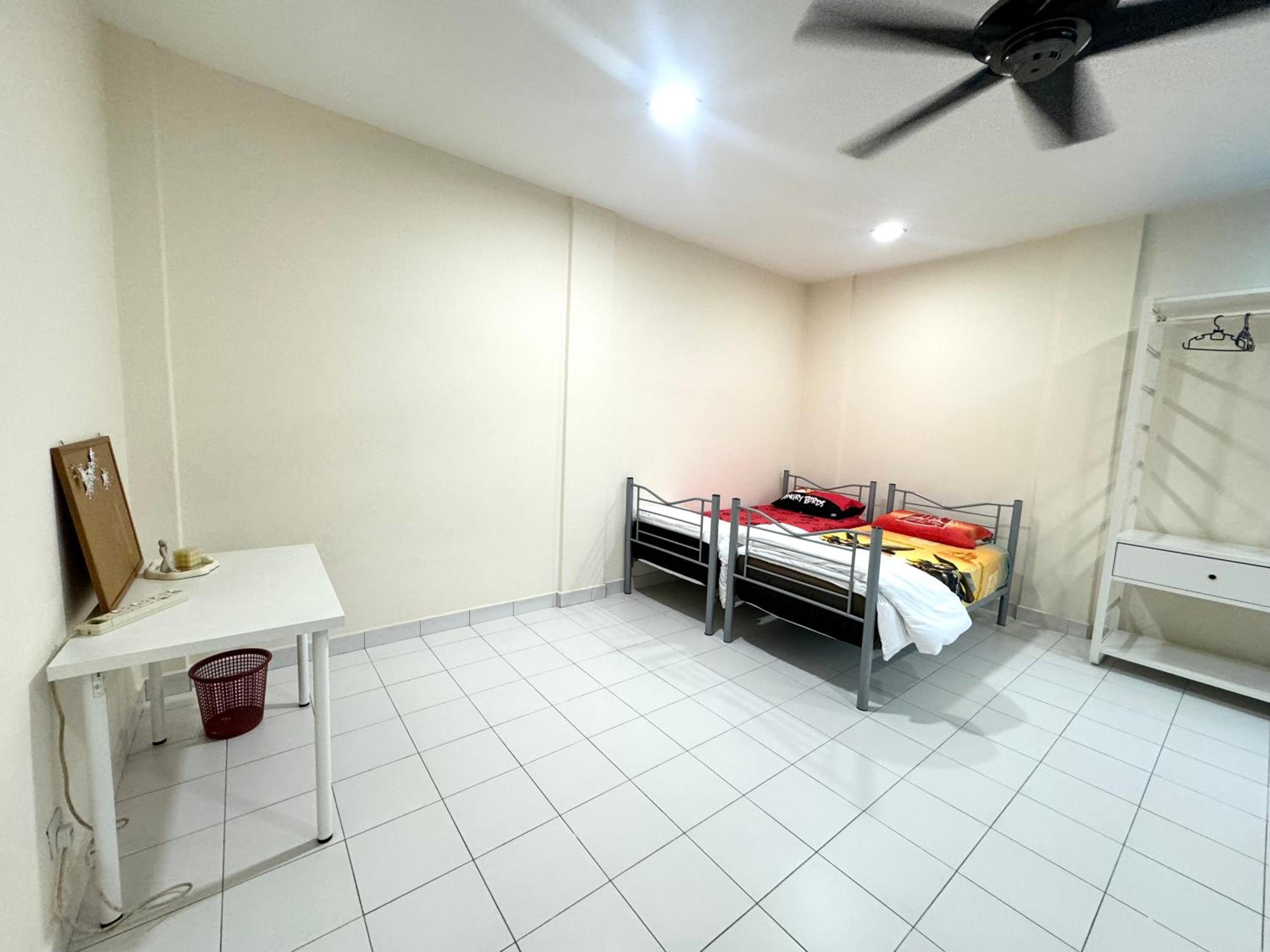 Santorini Msia Sunset Lakeview TownVilla Retreat 5BR 13pax