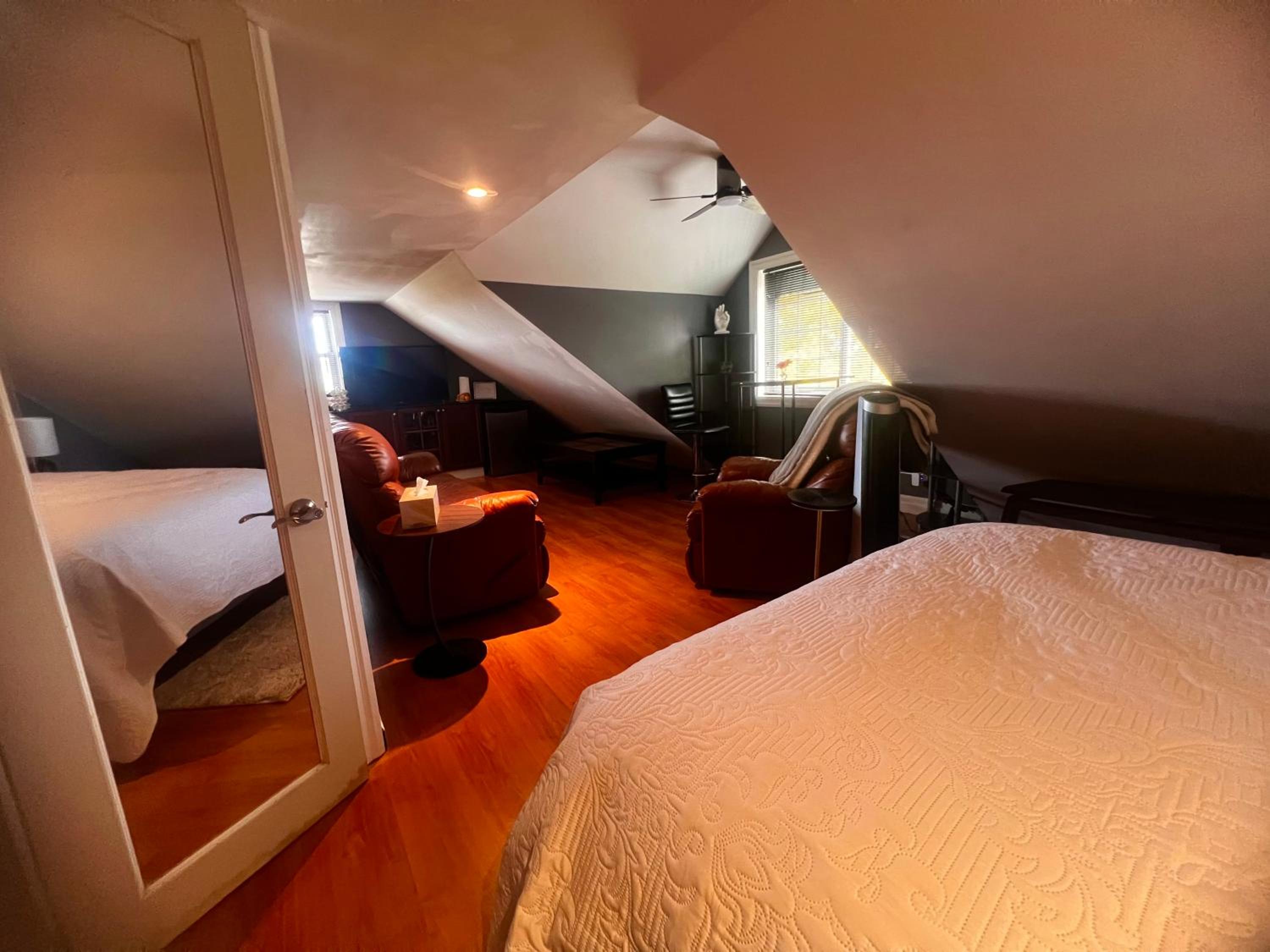 Sunset Suites in Niagara Wine Country