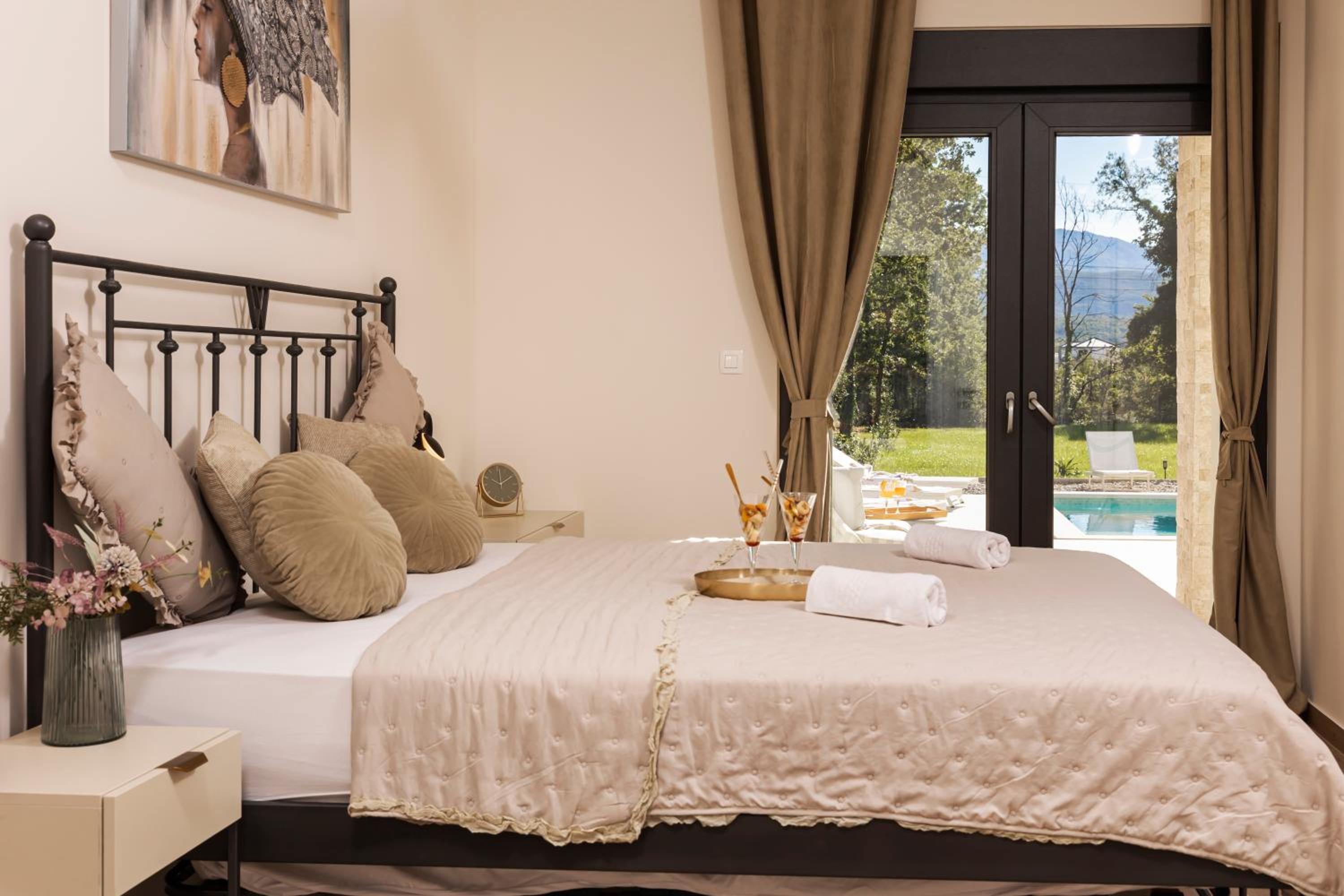 Villa Wellbeing Imotski Croatia heated pool , spa and ultimate privacy
