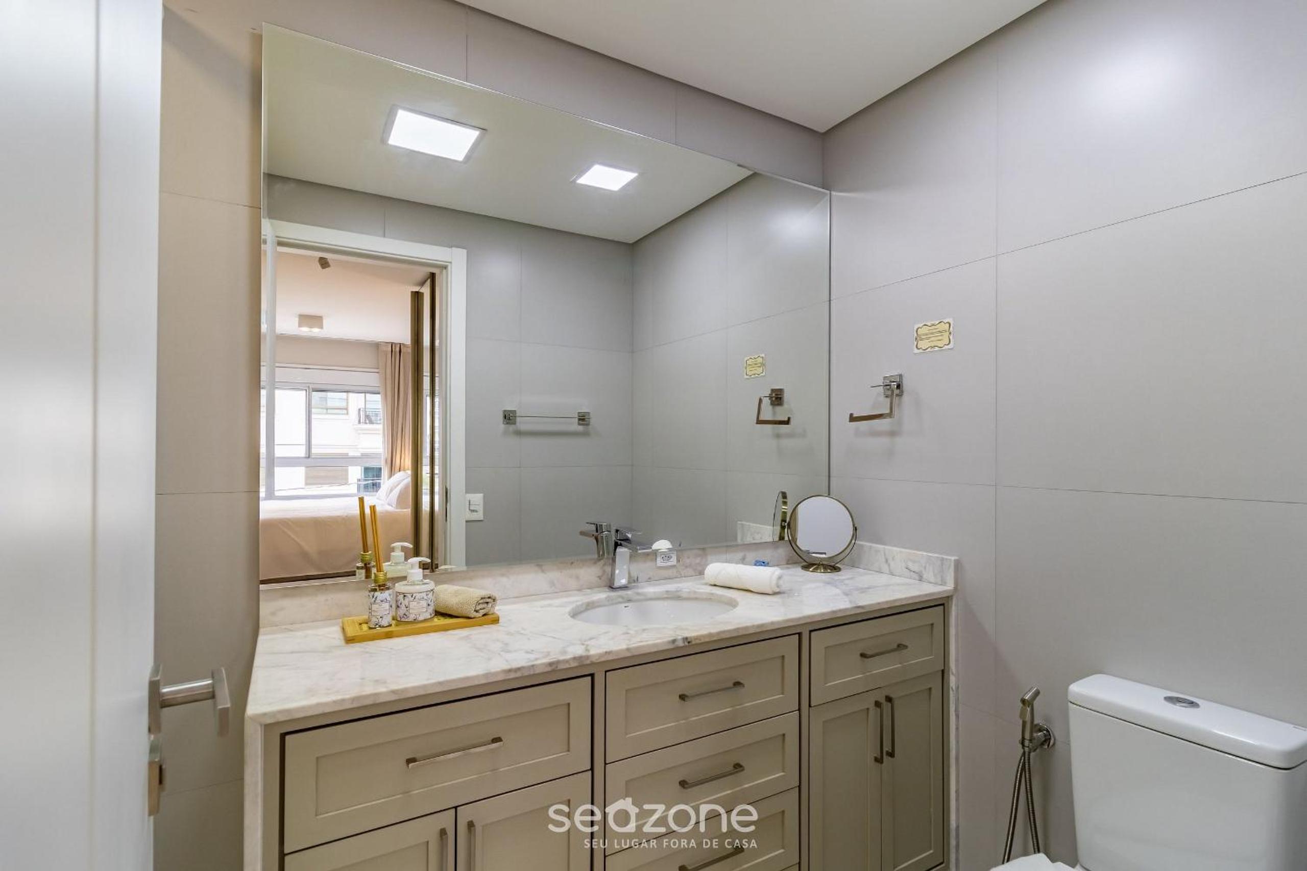 JRR - Apartments 240 meters from Jurerê Beach
