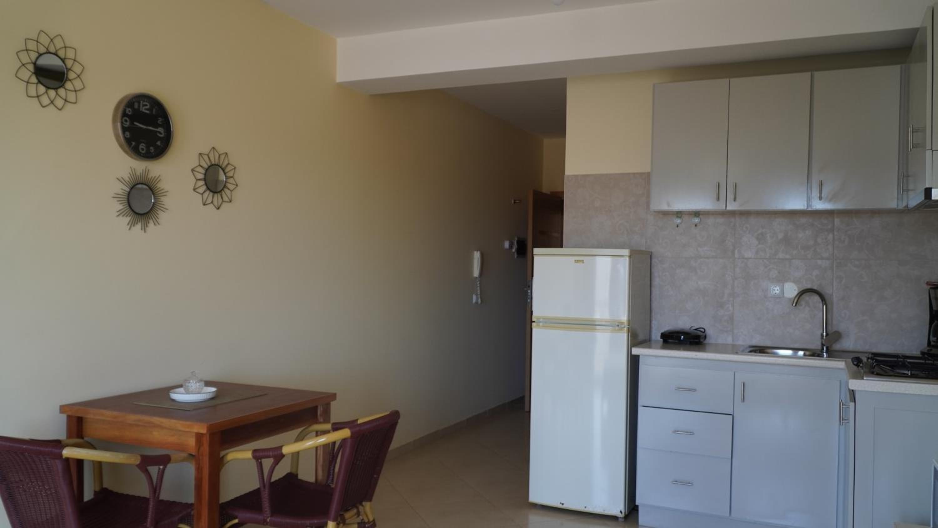Beauty Plaza Suites