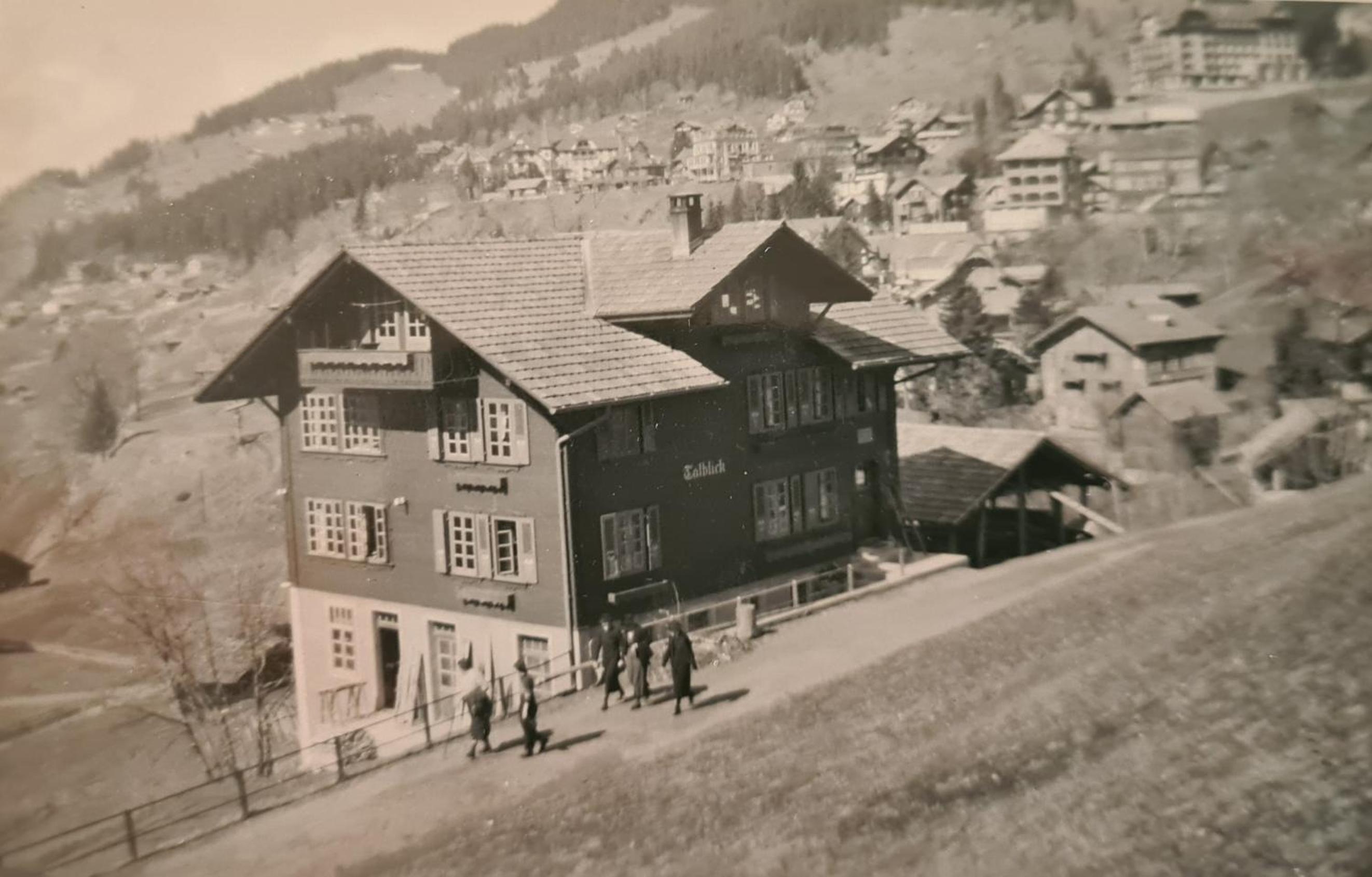 Traditional chalet in Wengen - Top Floor