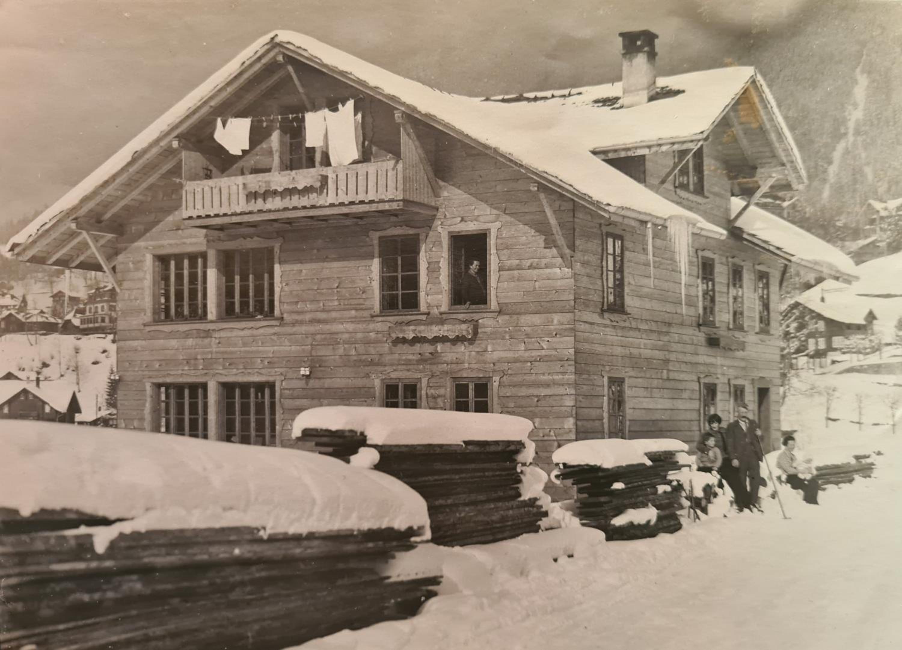 Traditional chalet in Wengen - Parterre or Ground